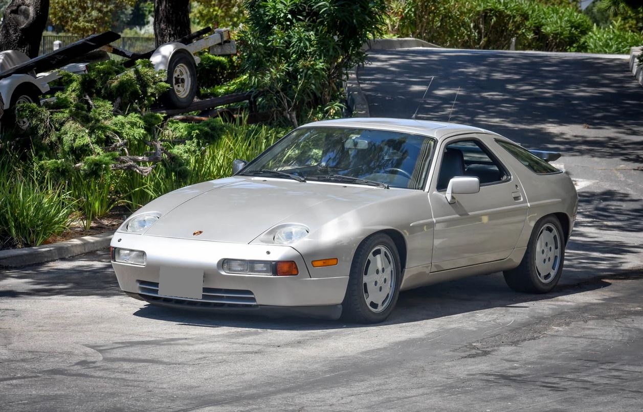 1990 Porsche 928 