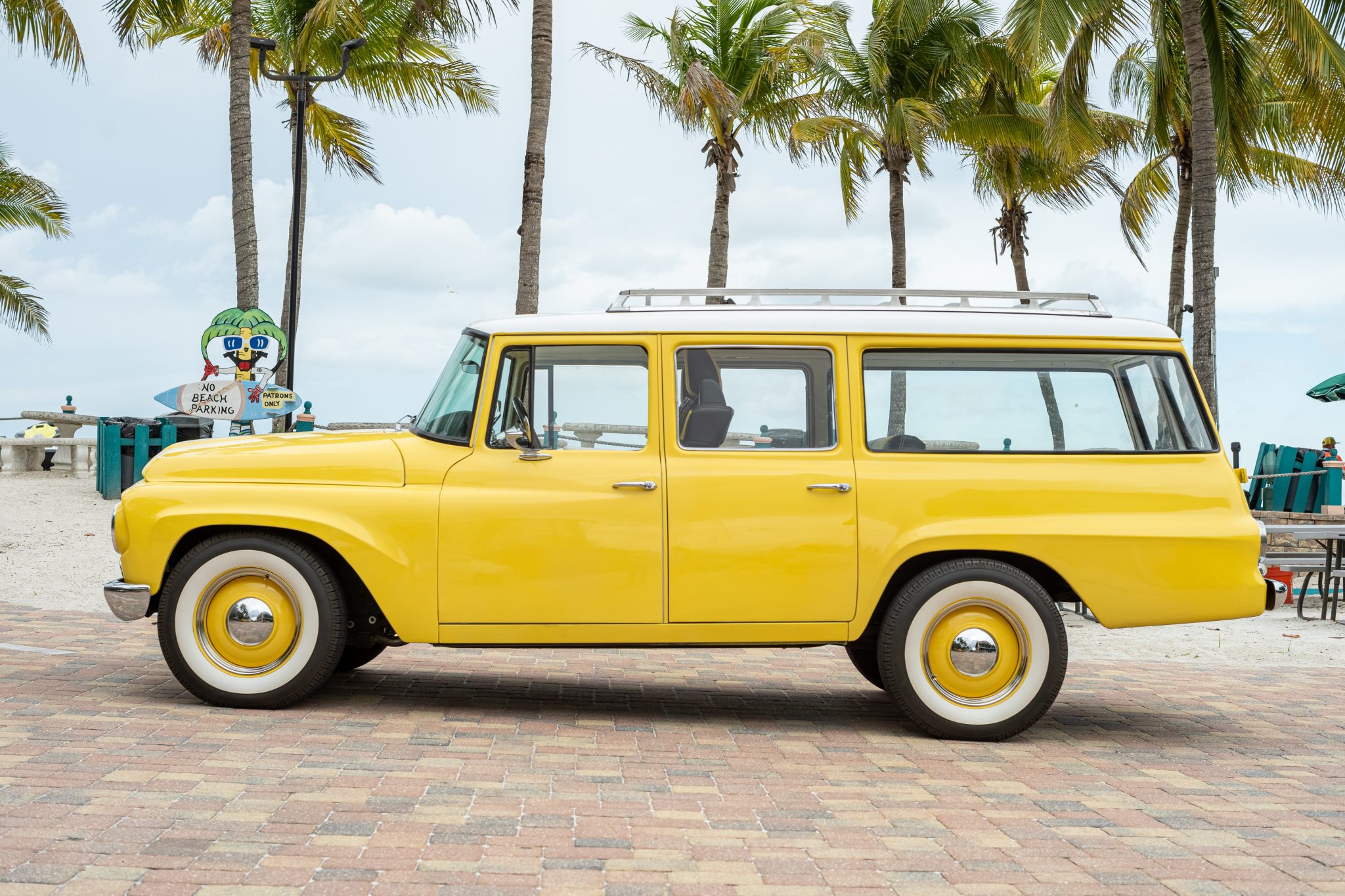 1966 International Harvester Travelall 