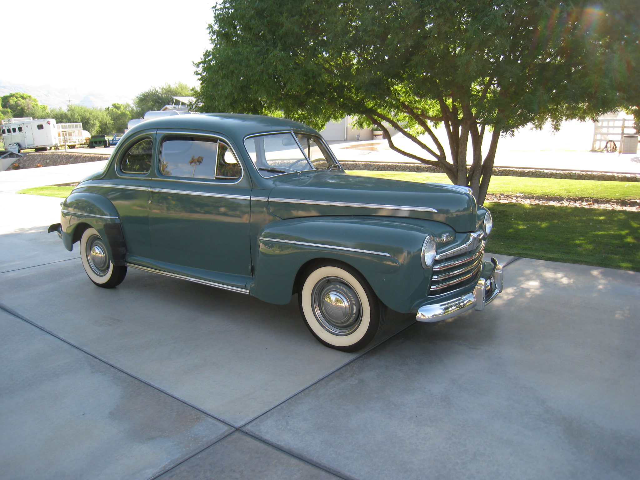 1946 Ford Standard, Deluxe, & Super Deluxe 