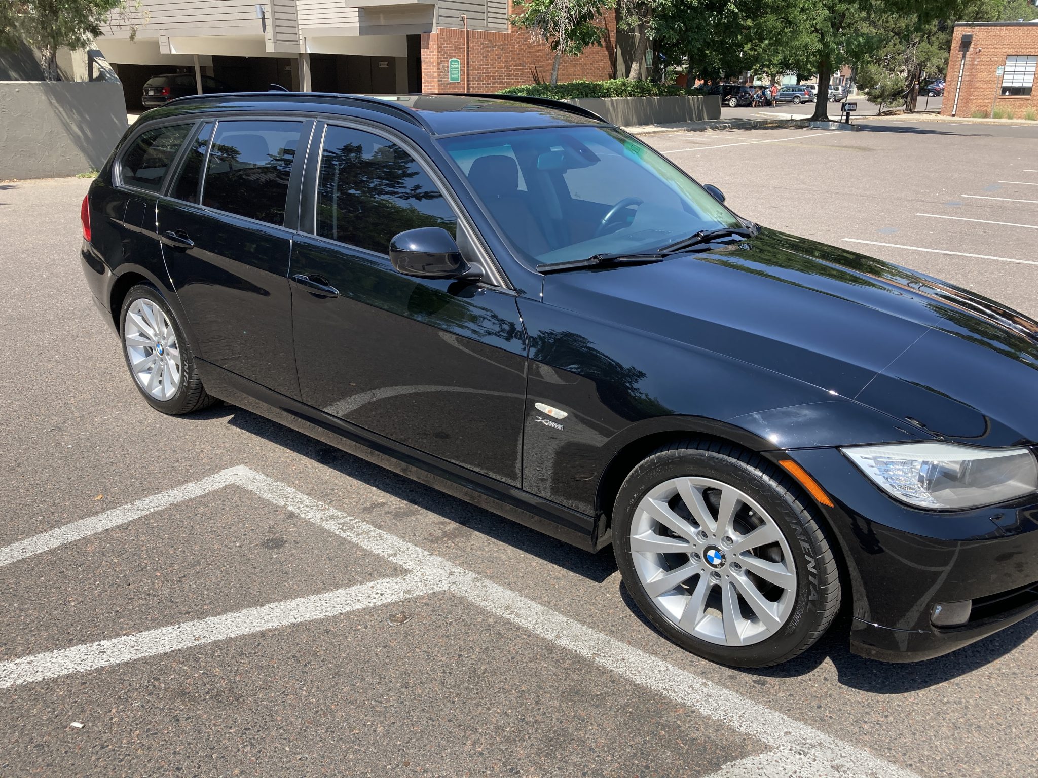 2011 BMW E91 3-Series Touring 