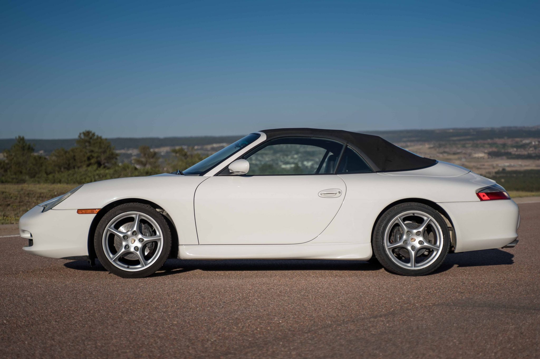 2002 Porsche 996 911 (Non-Turbo/GT2/GT3) 