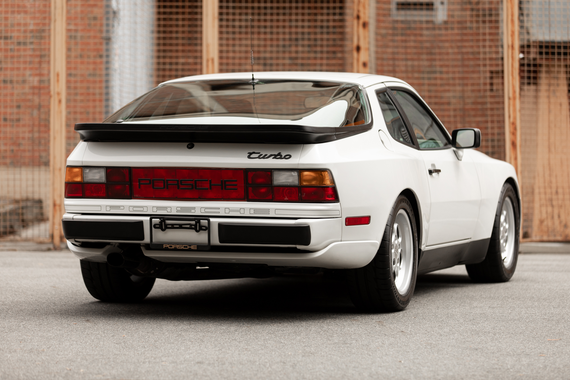 1986 Porsche 944 Turbo 