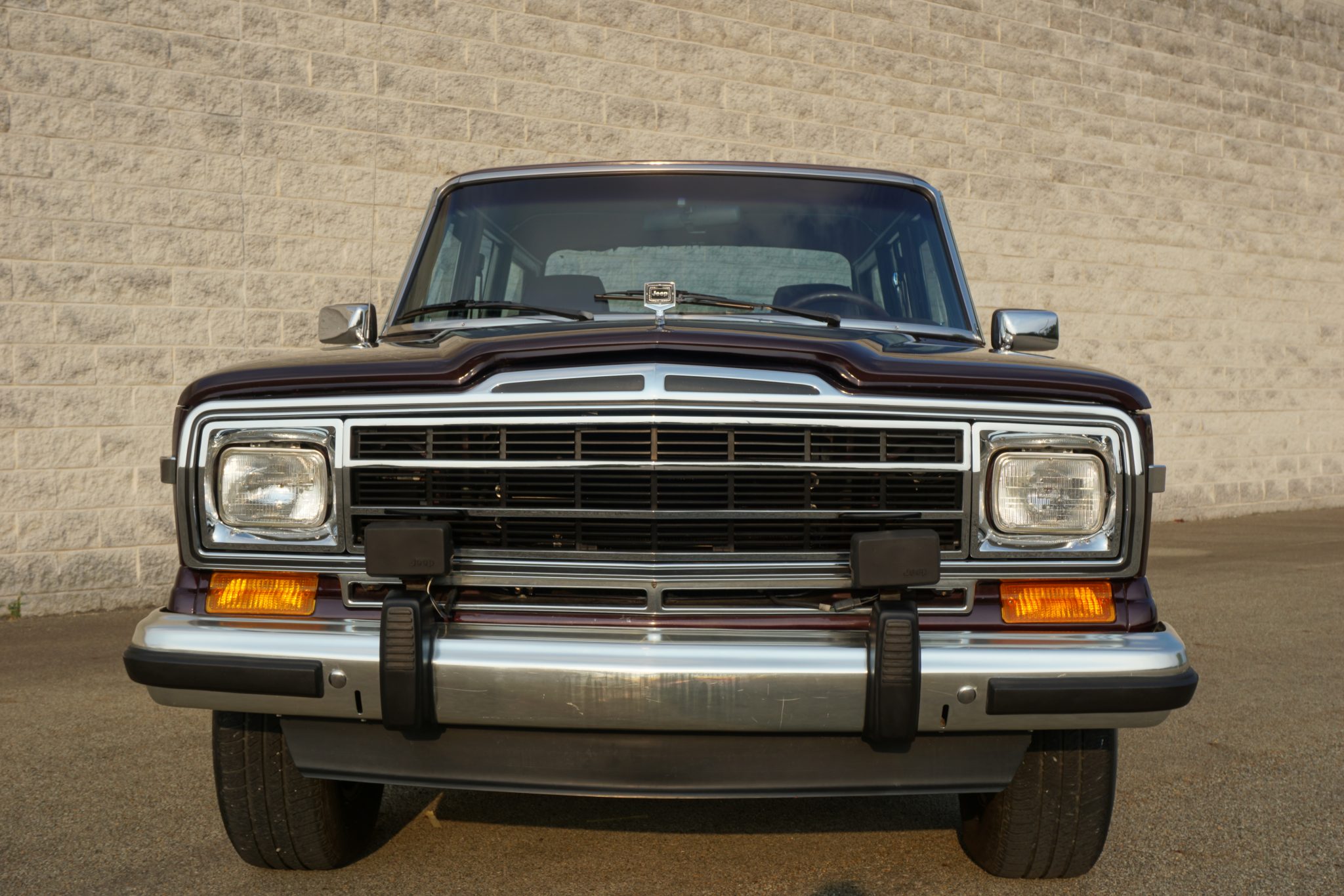 1991 Jeep SJ Grand Wagoneer 