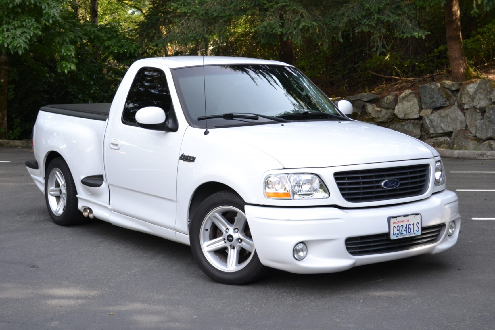 2003 Ford F-150 SVT Lightning 
