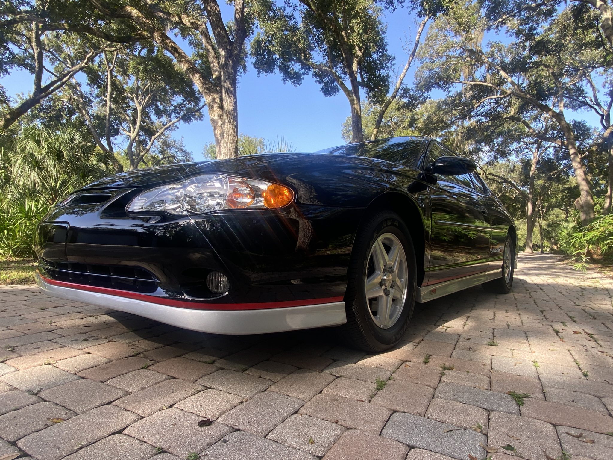 2003 Chevrolet Monte Carlo 