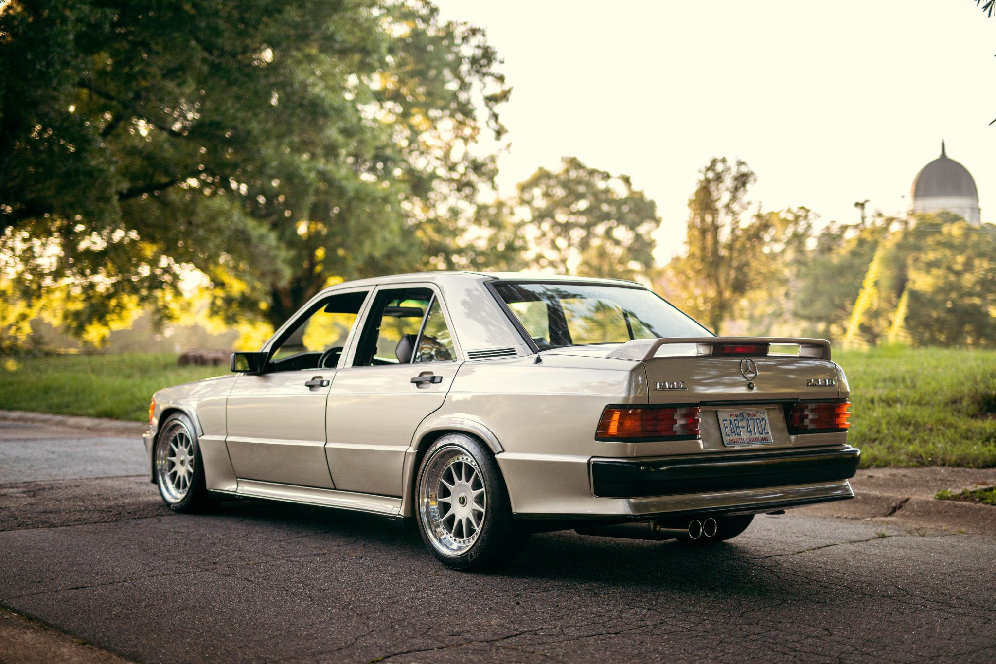 1987 Mercedes-Benz 190E 2.3-16 & 2.5-16 