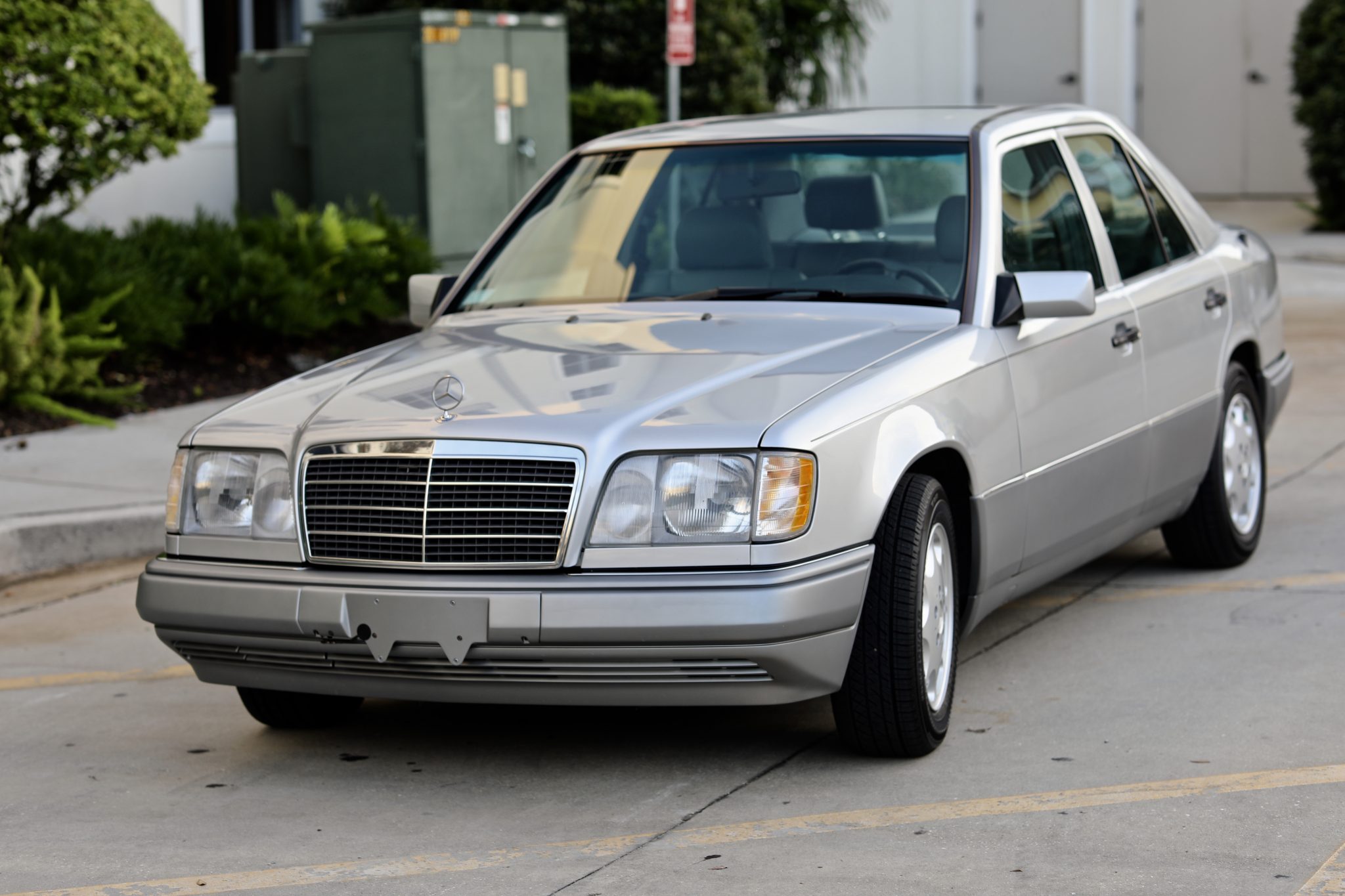 1994 Mercedes-Benz W124 E-Class 