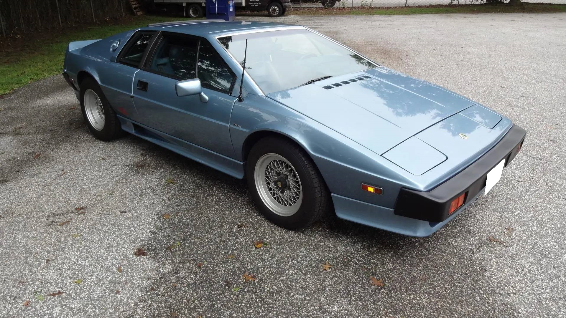 1986 Lotus Esprit 