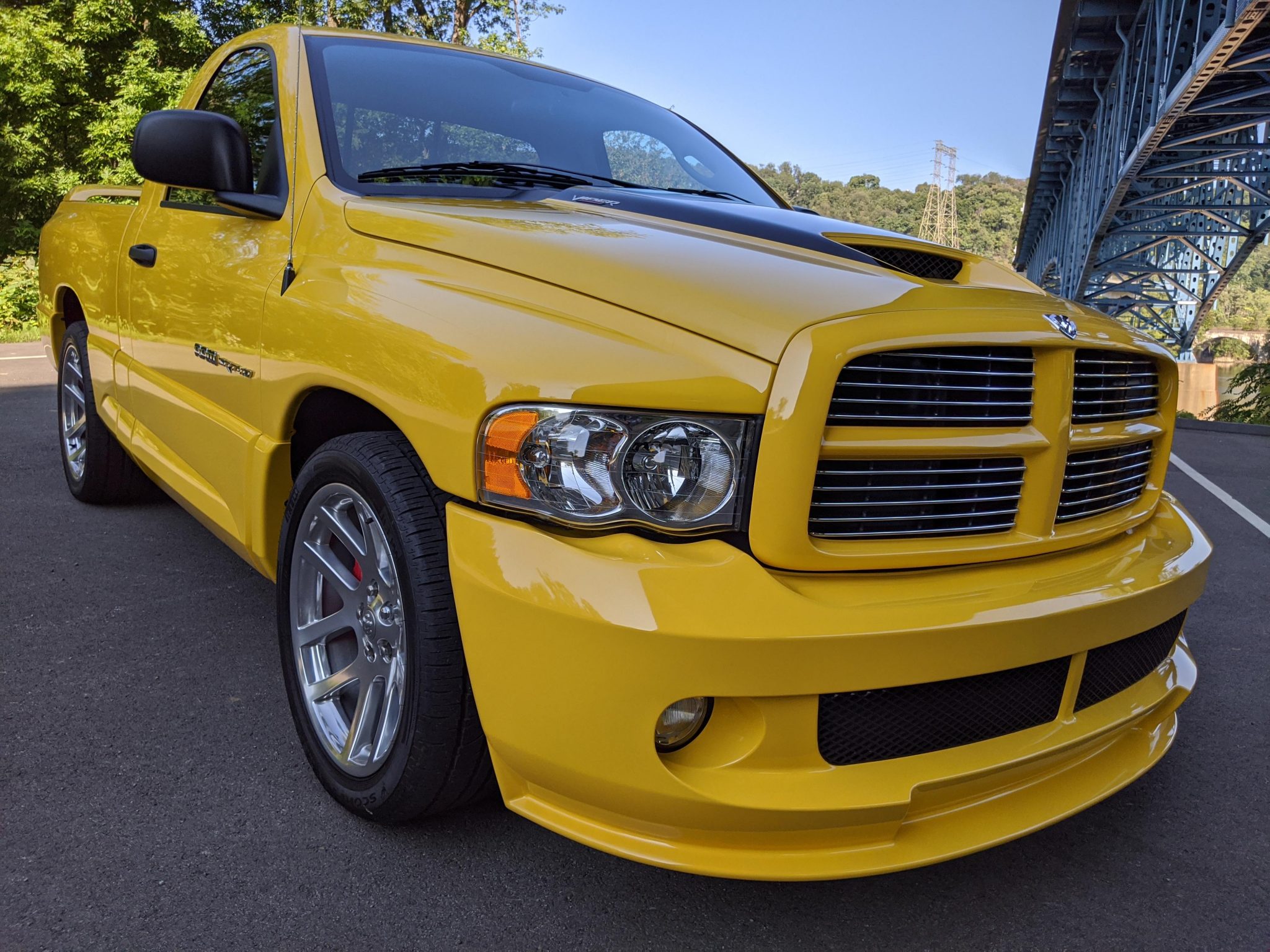 2005 Dodge Ram SRT-10 Pickup 