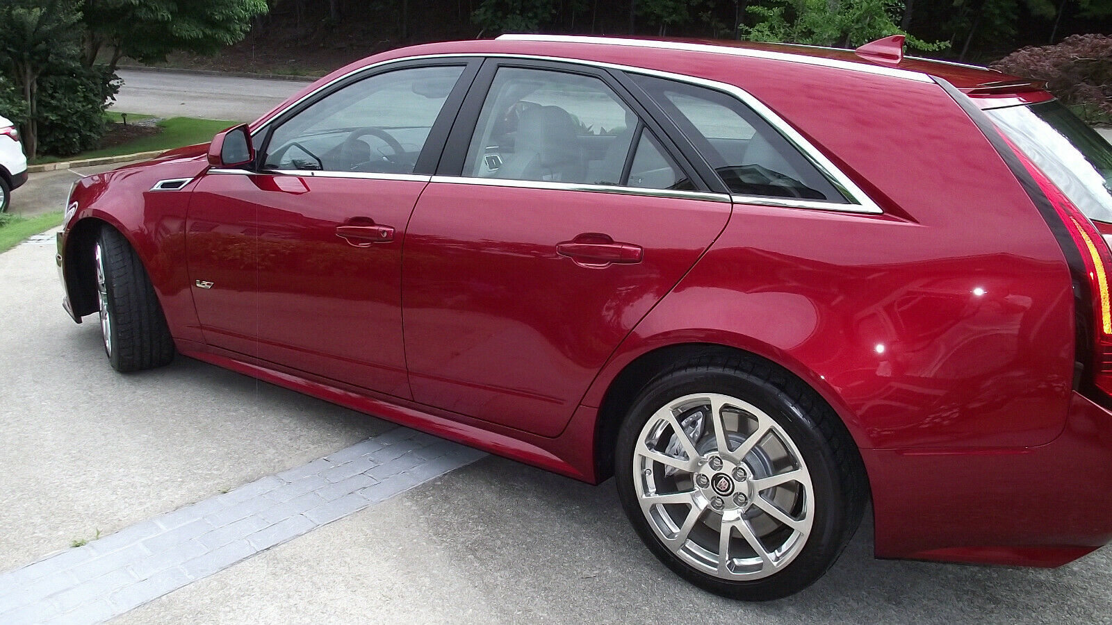 2011 Cadillac CTS & CTS-V 