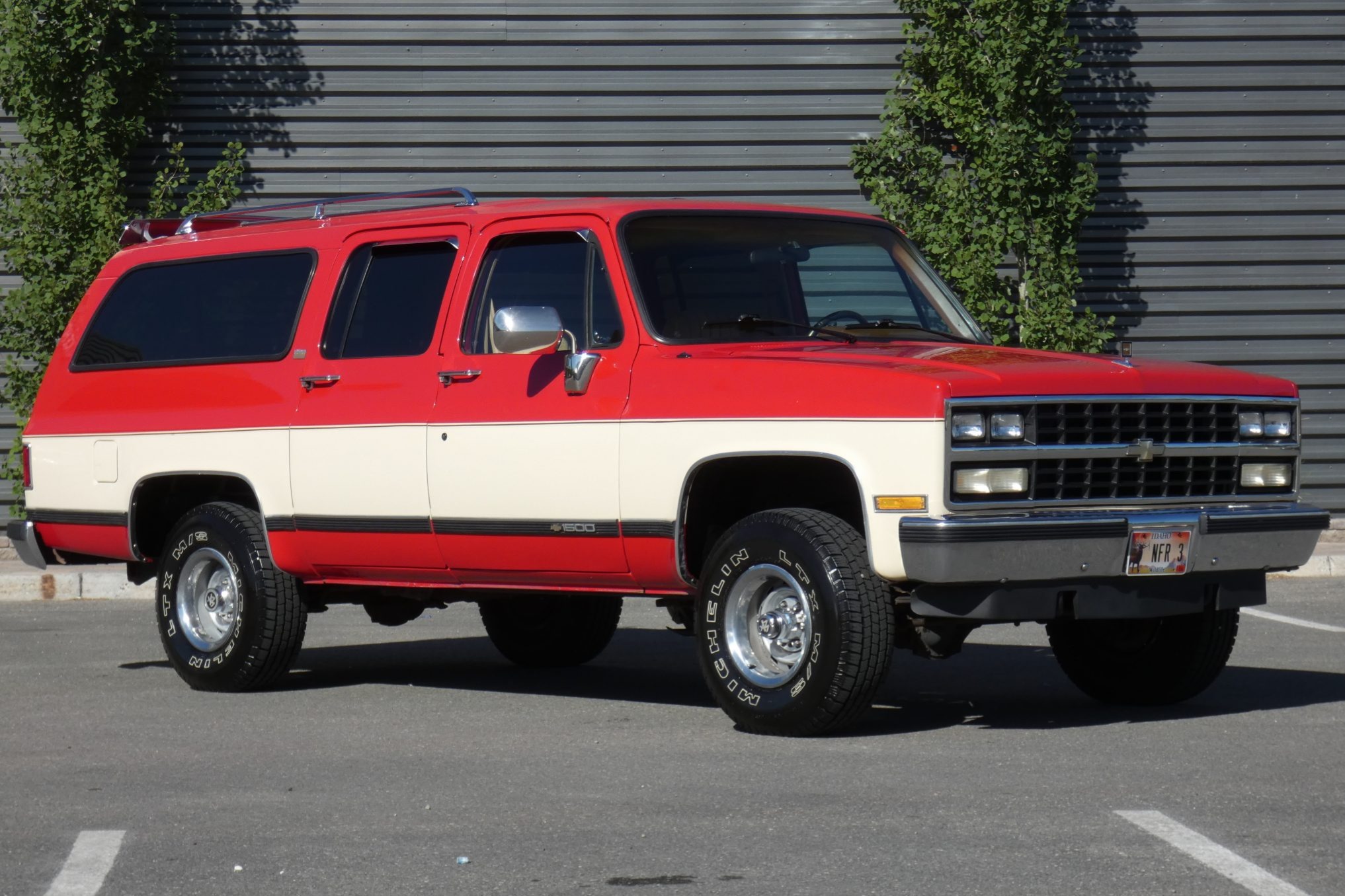 1989 Chevrolet Suburban (1973-1991) 
