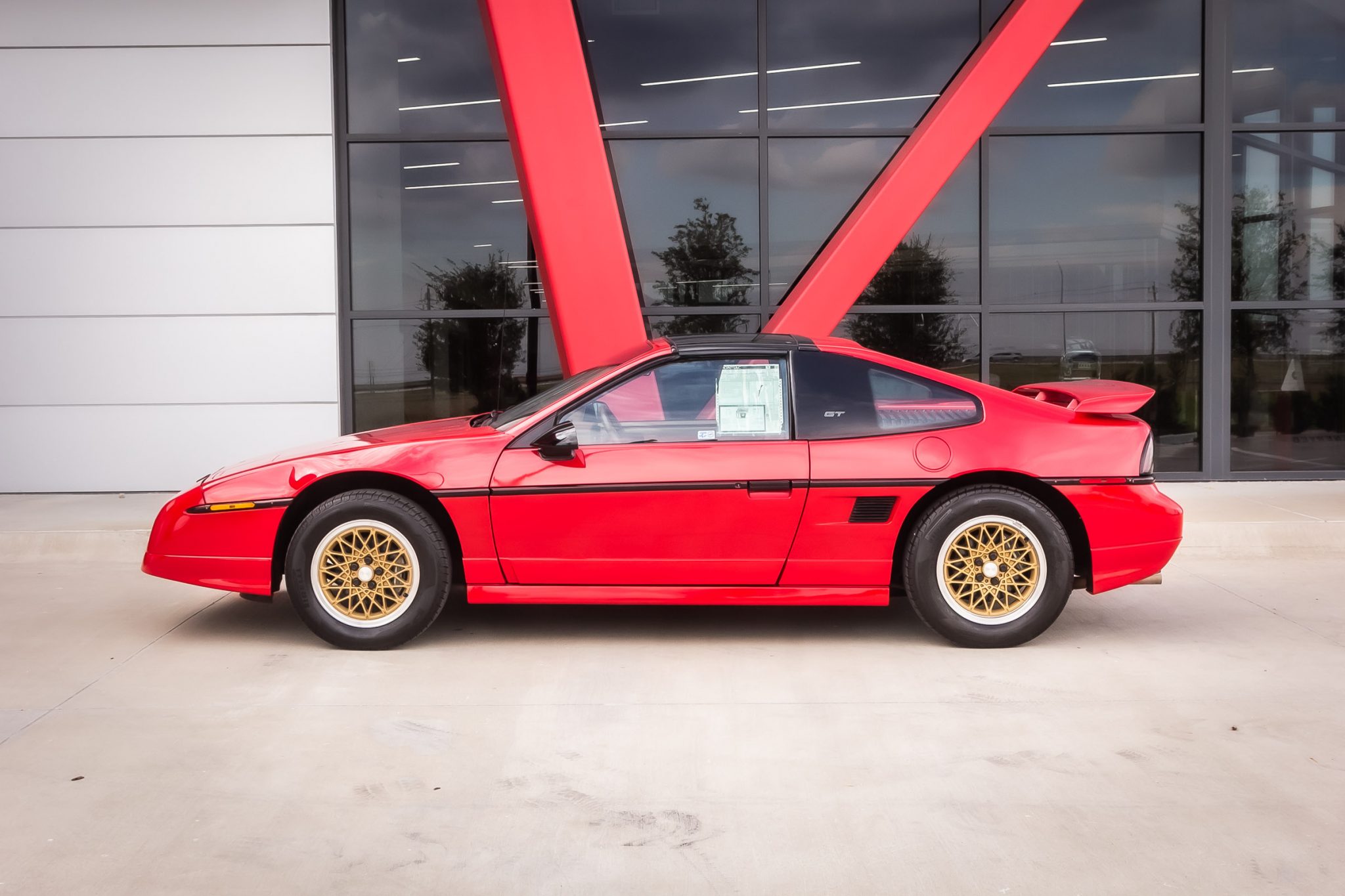 1988 Pontiac Fiero 