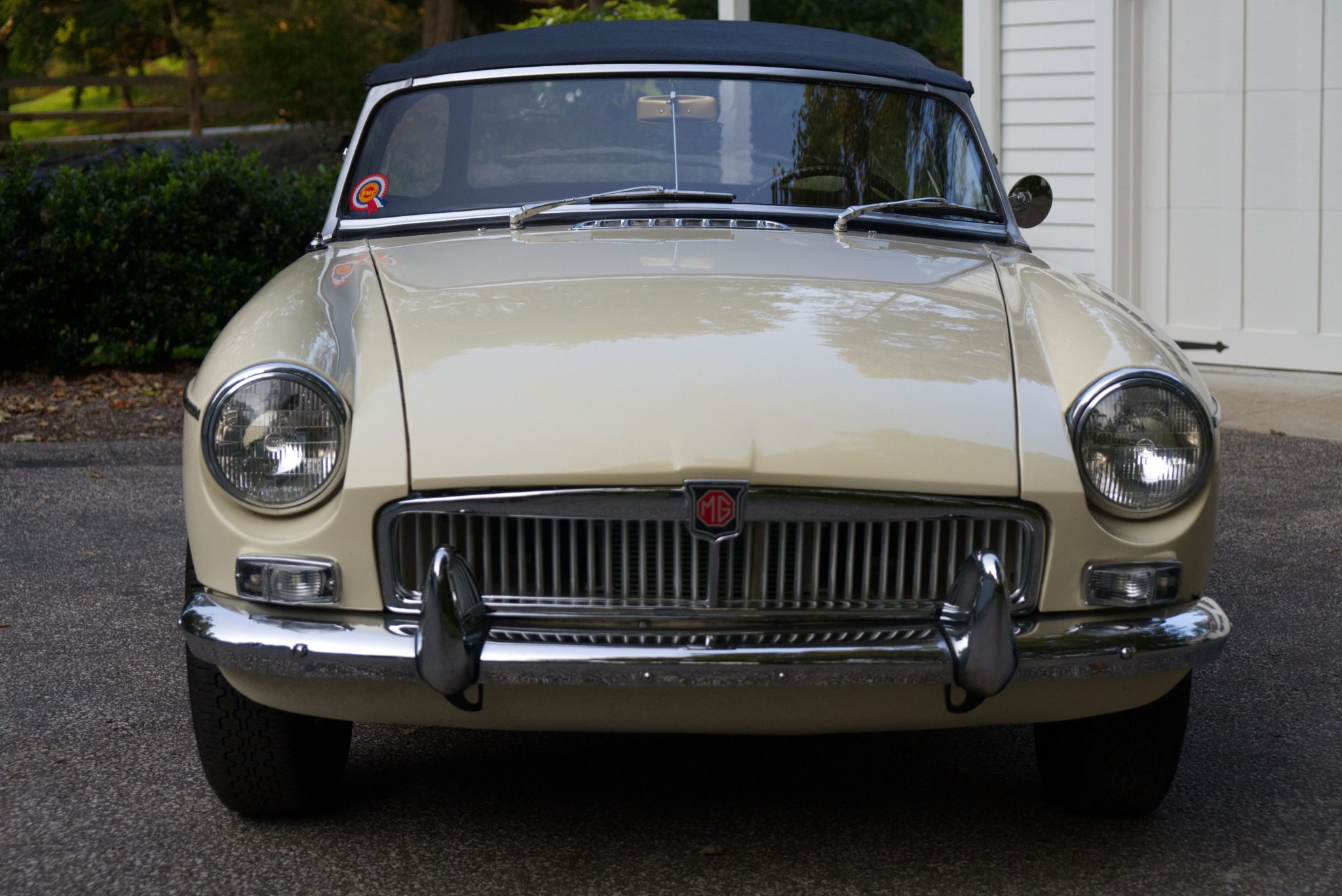1967 MG B 