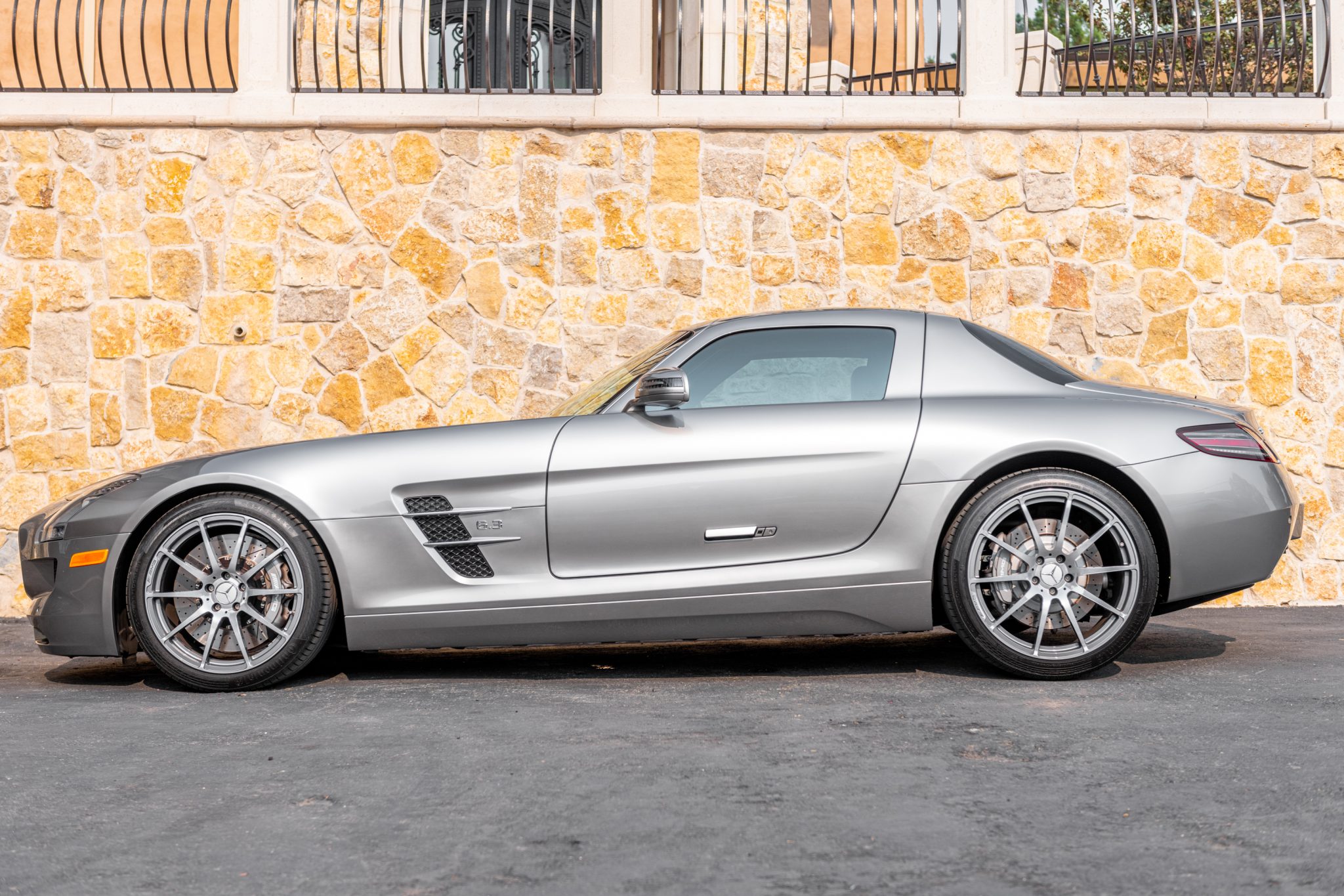 2011 Mercedes-Benz SLS AMG 