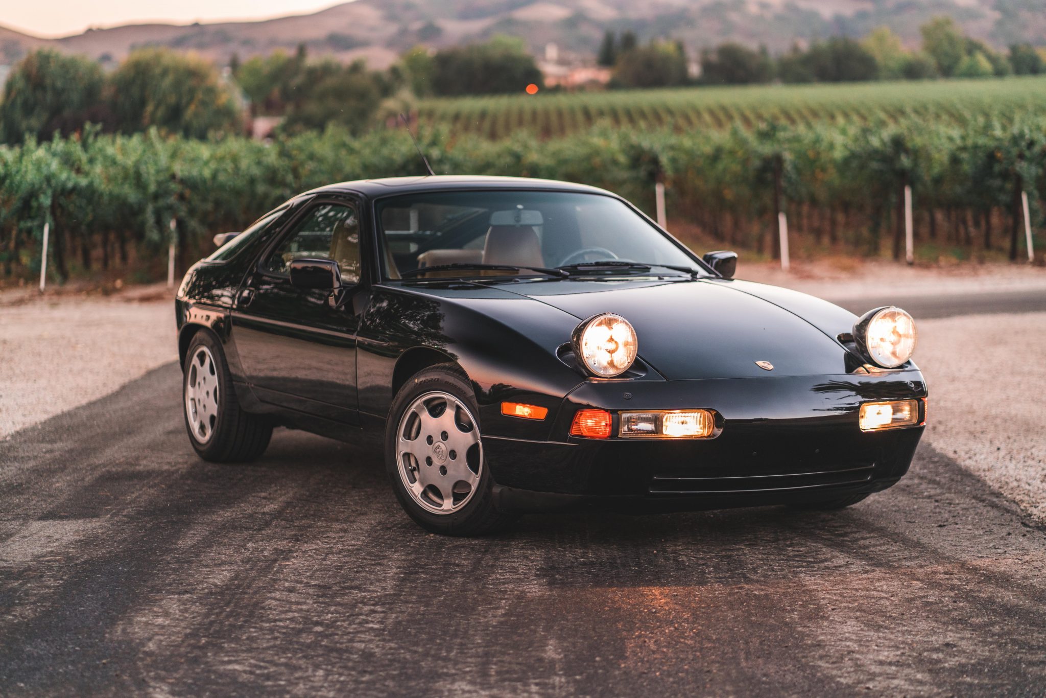 1989 Porsche 928 