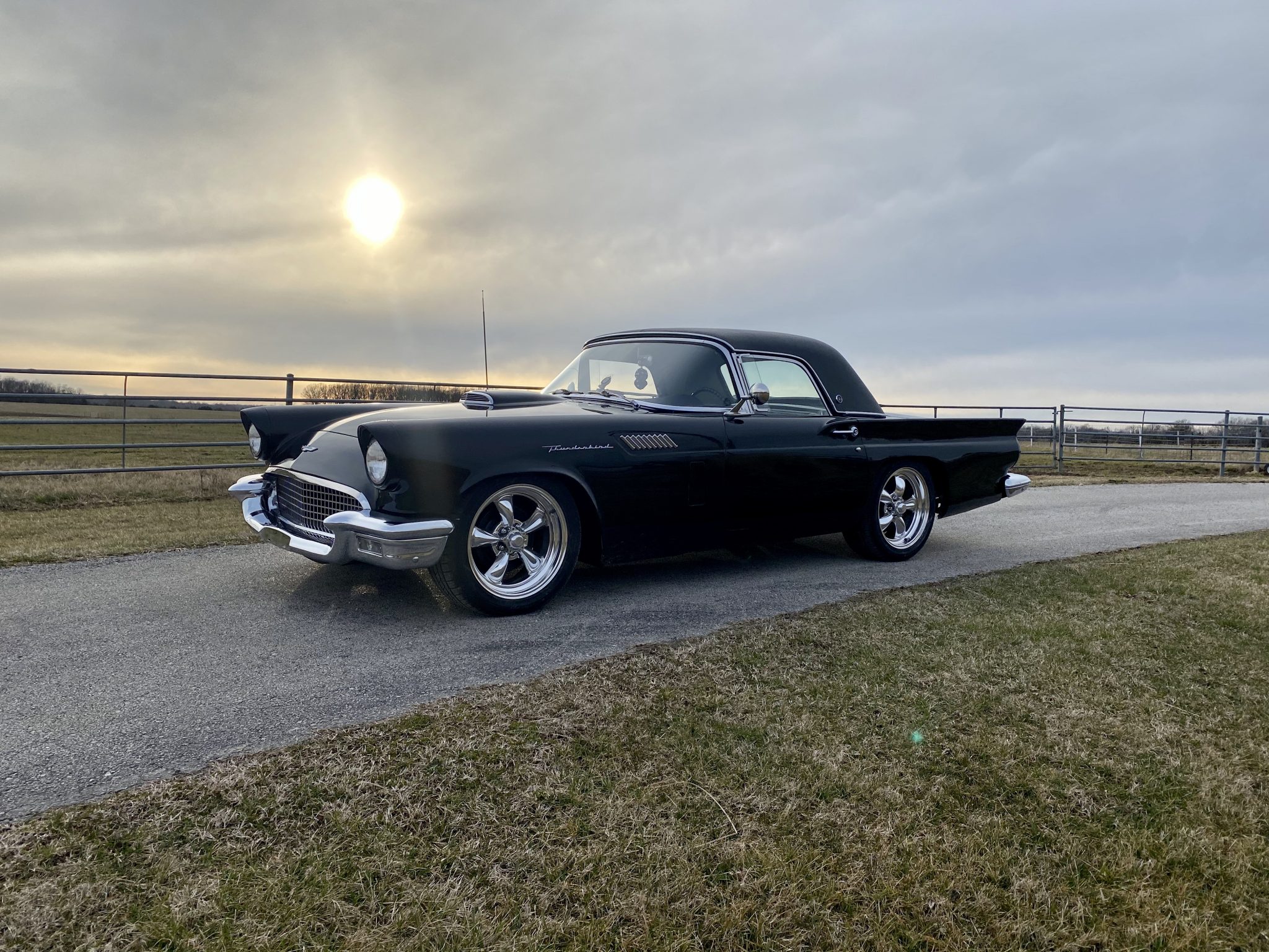 1957 Ford Thunderbird (1955-1957) 