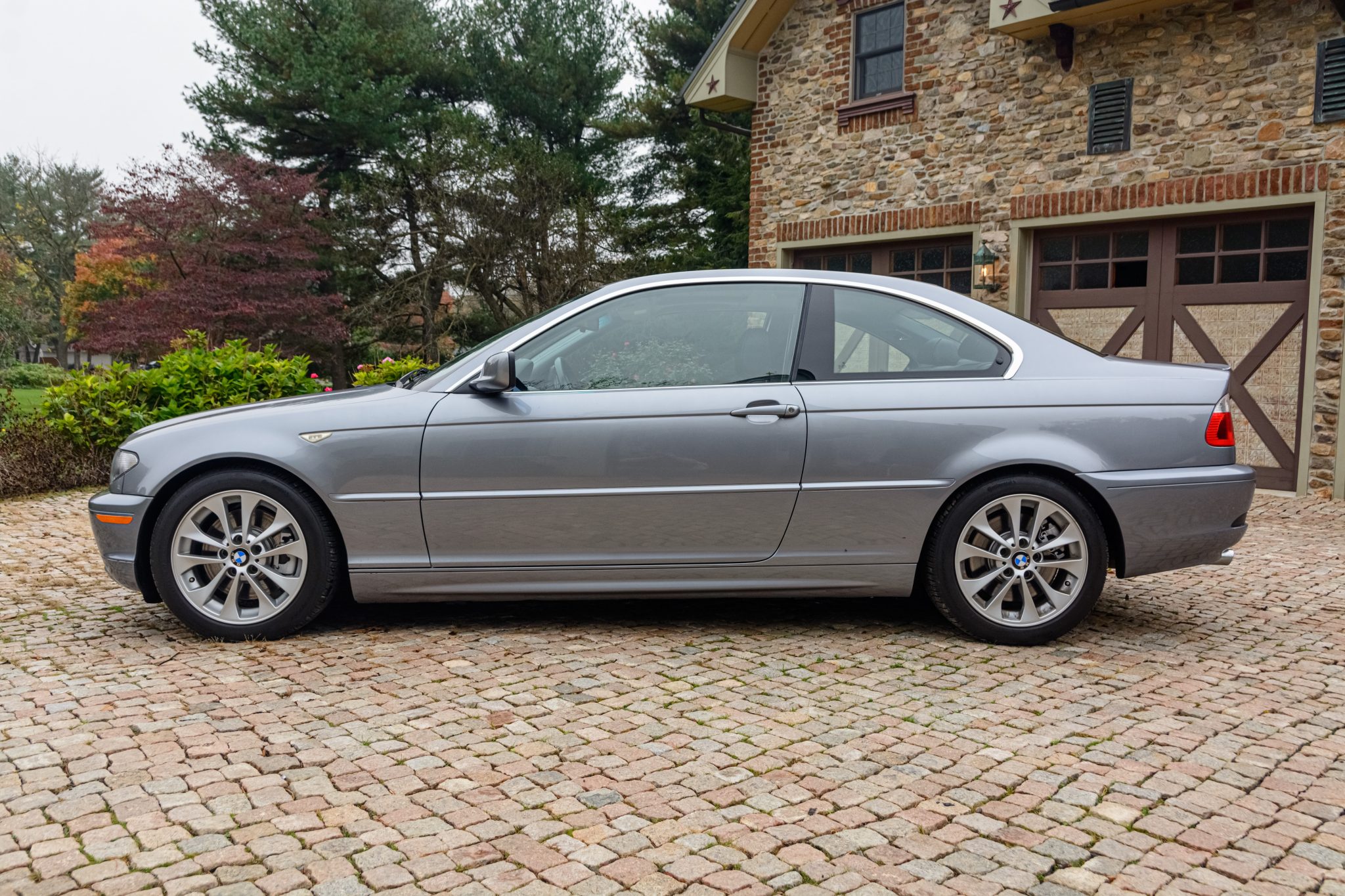 2005 BMW E46 3-Series Coupe 
