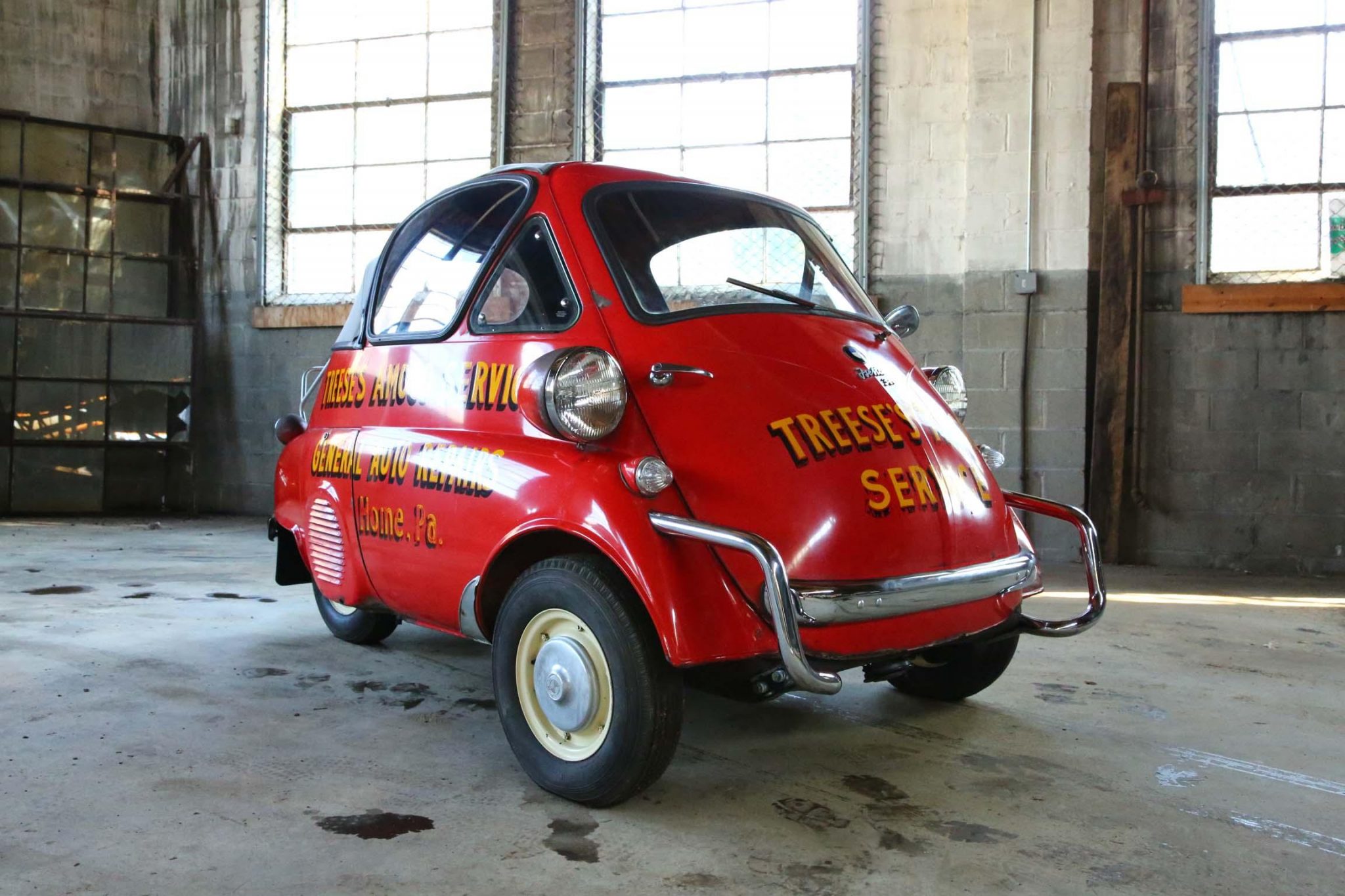 1957 BMW Isetta 