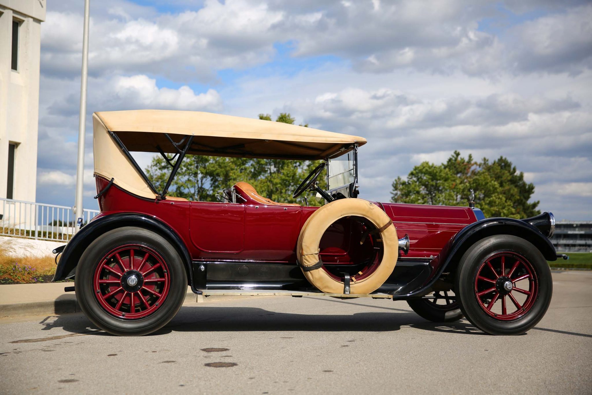 1920 Pierce-Arrow Model 38 Series 31 5-Passenger Touring 