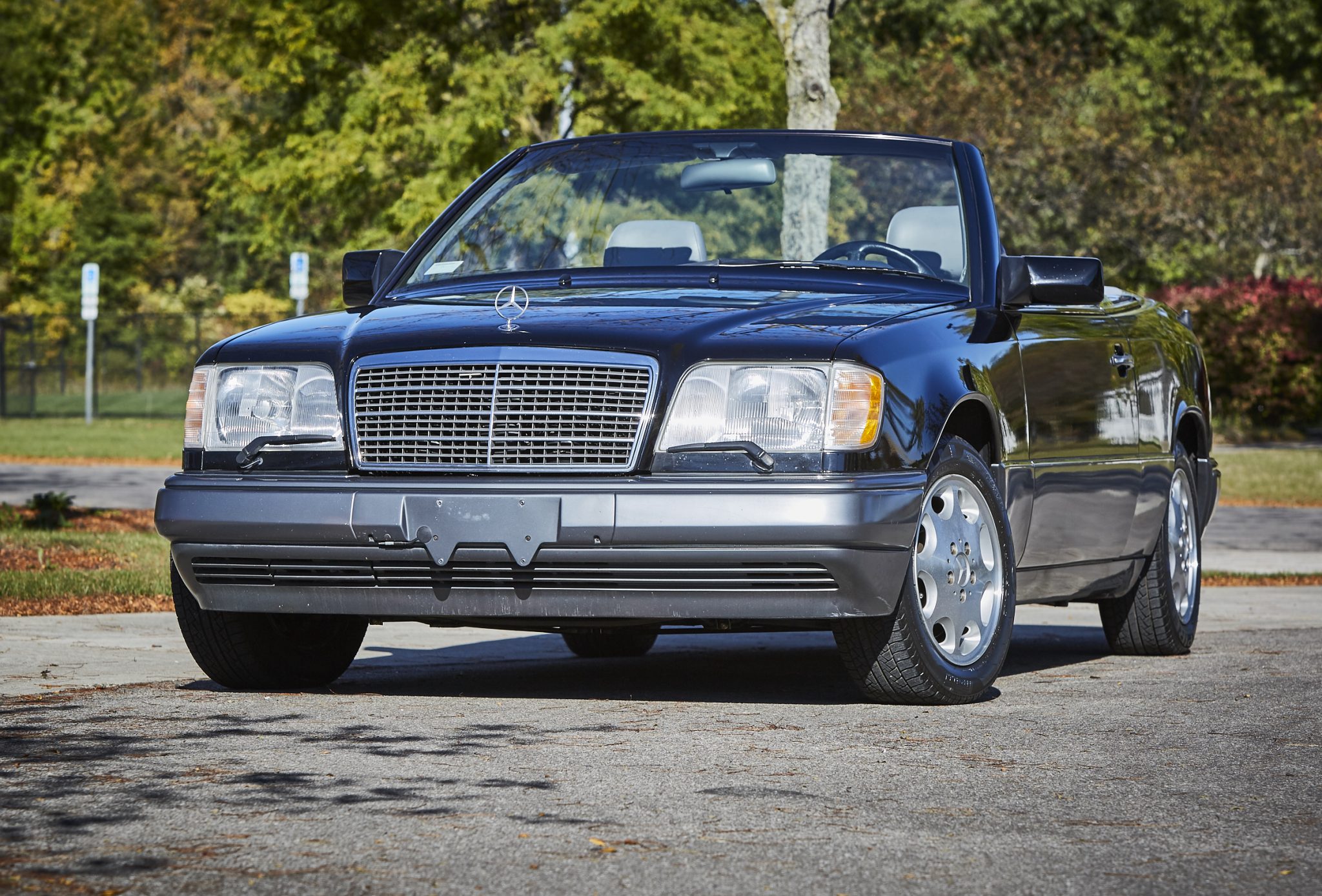 1995 Mercedes-Benz W124 E-Class 