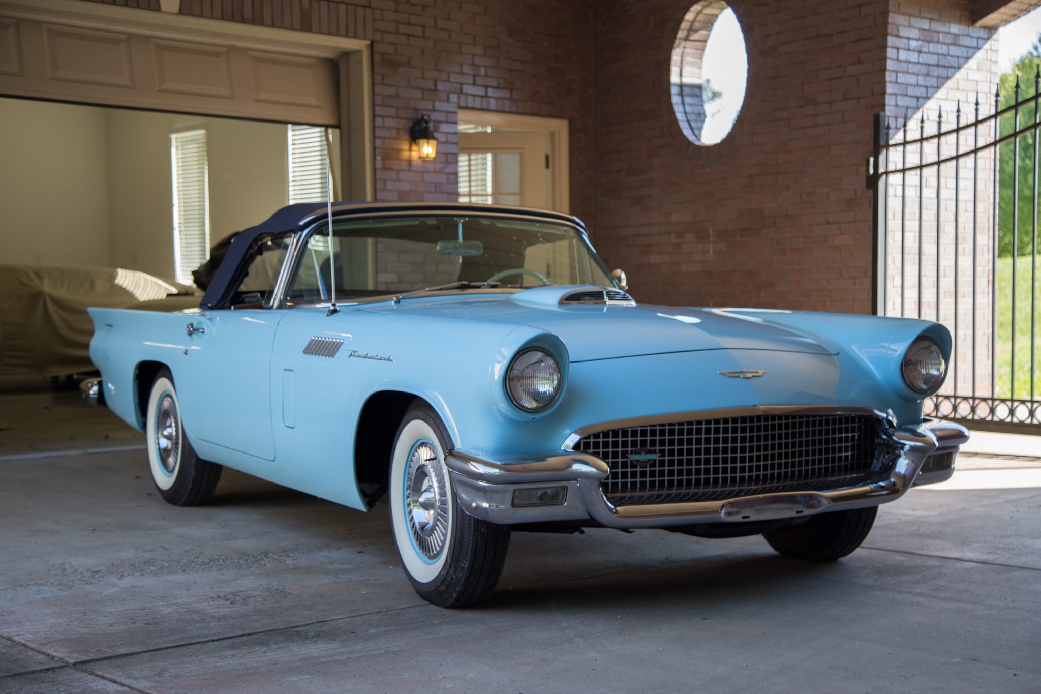 1957 Ford Thunderbird (1955-1957) 