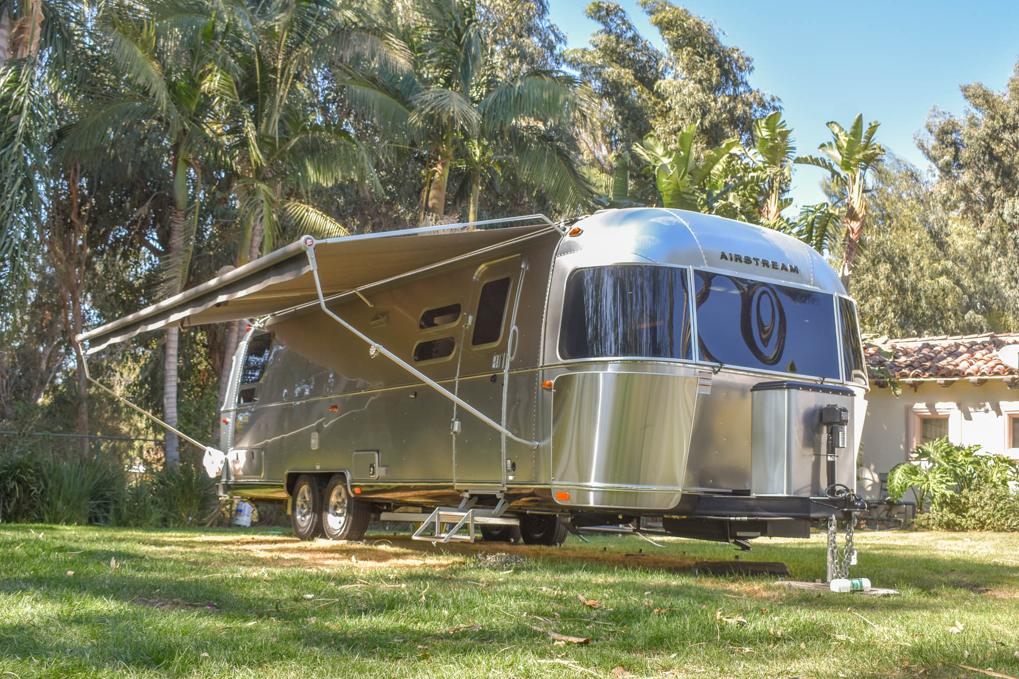 2020 Parts and Automobilia – Trailers 