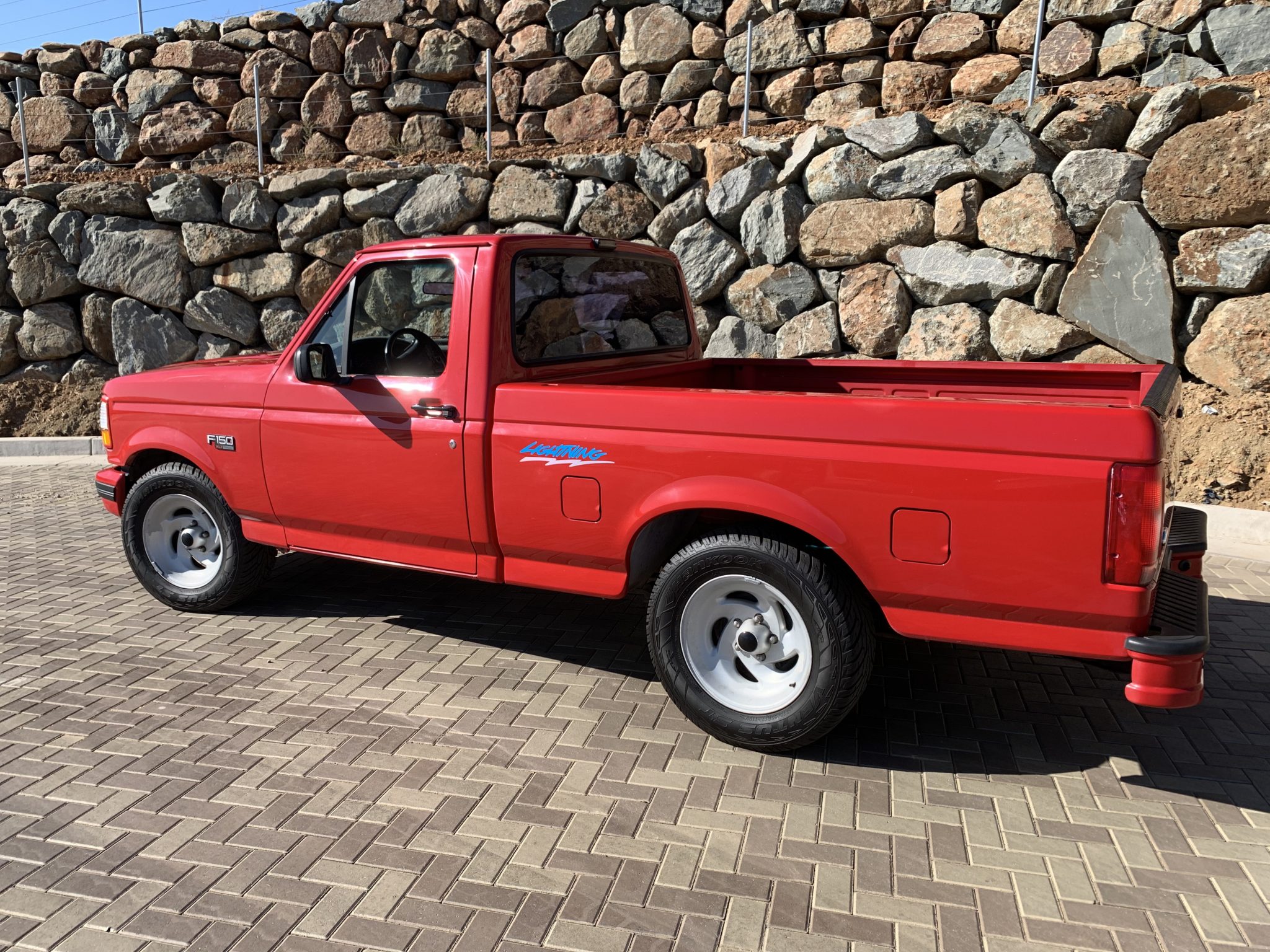 1993 Ford F-150 SVT Lightning 