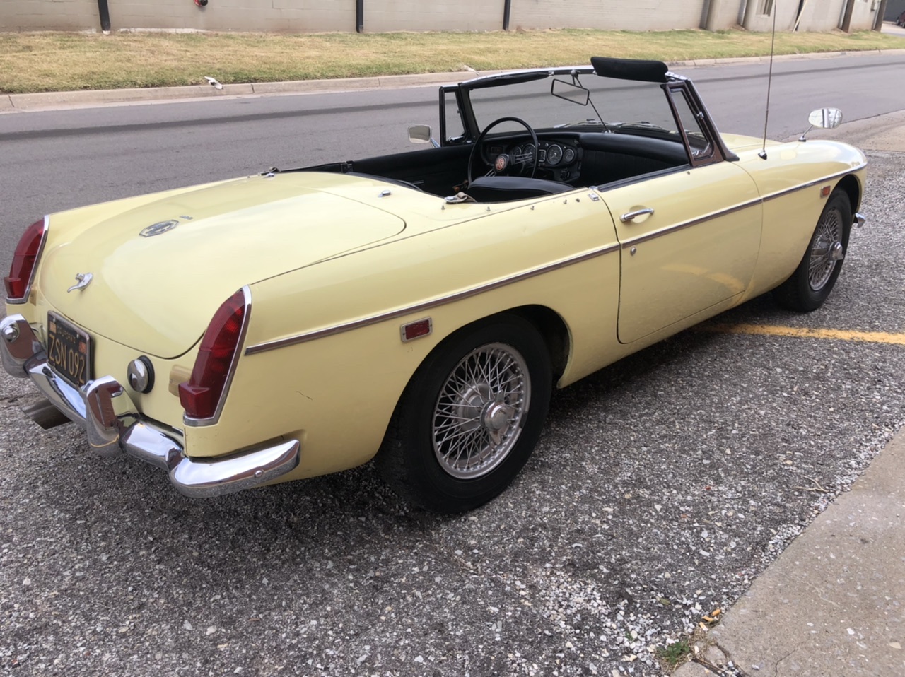 1969 MG B 