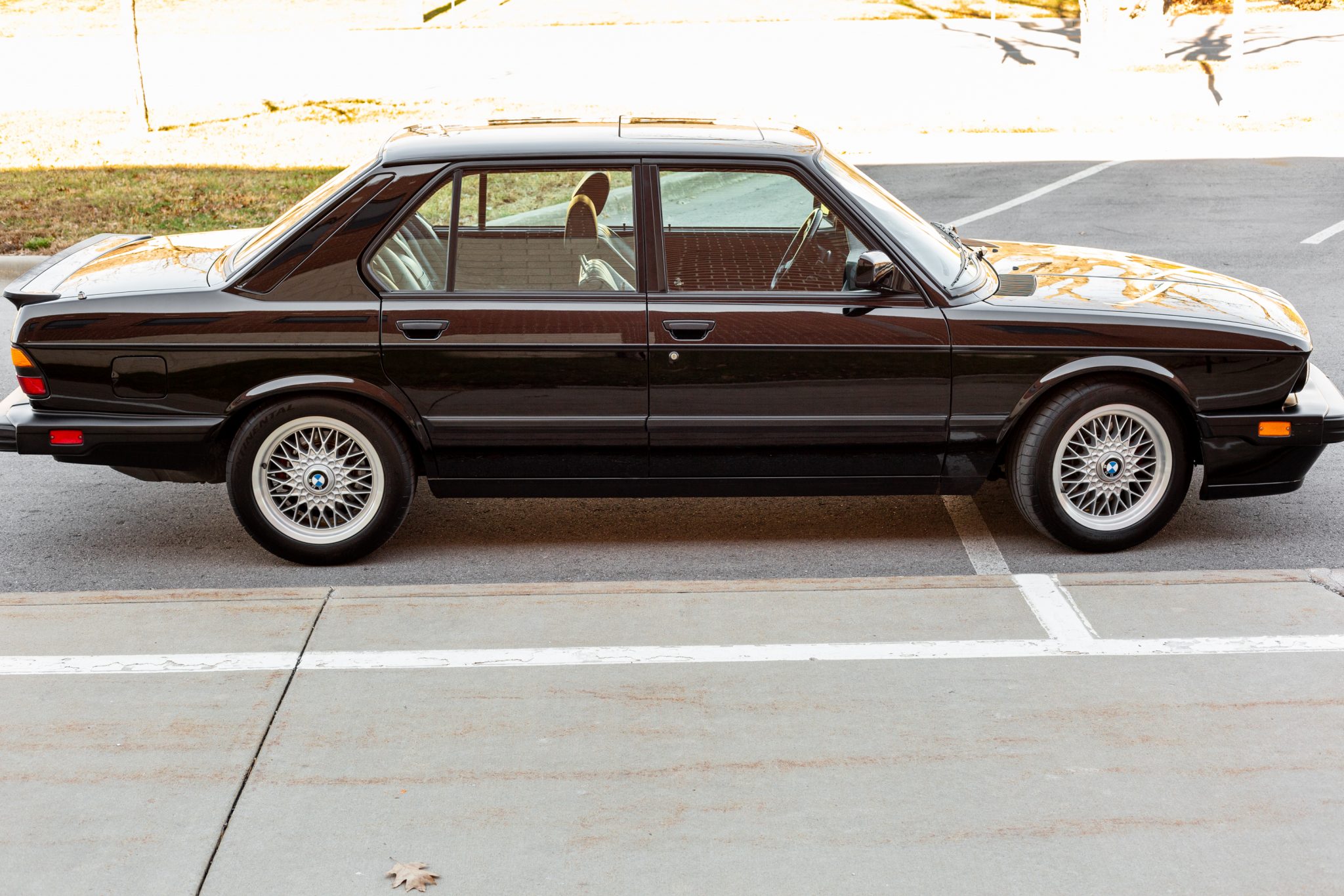 1988 BMW E28 M5 