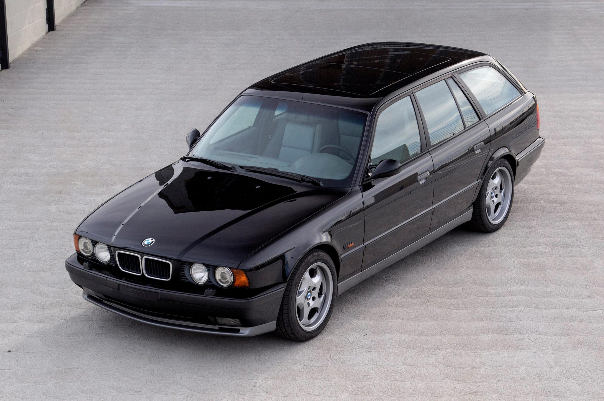 1992 BMW E34 M5 