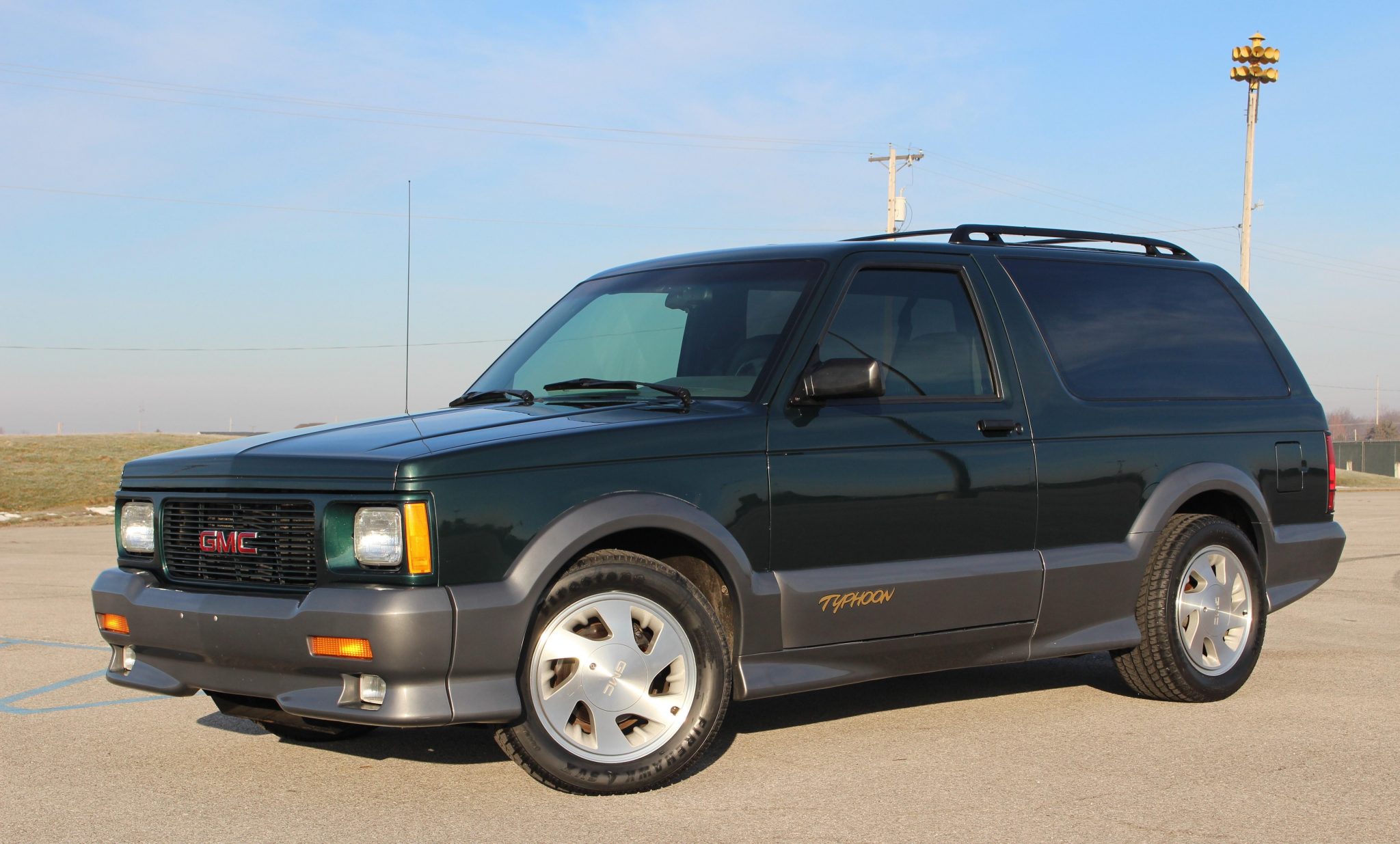 1993 GMC Typhoon 