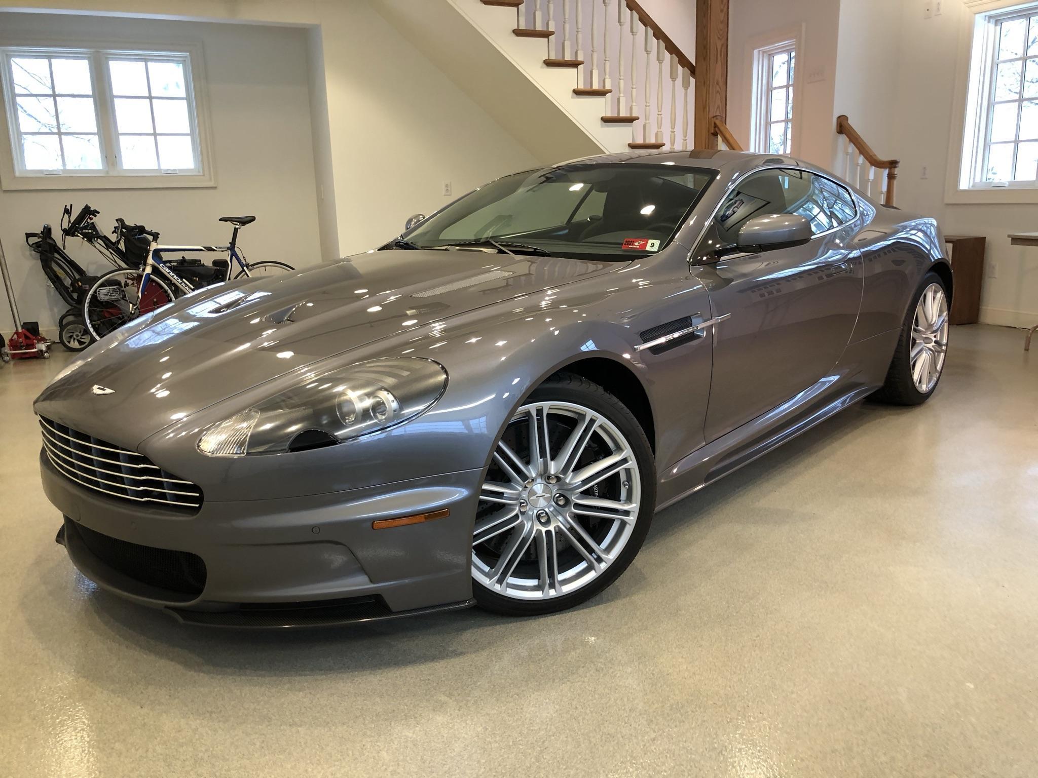 2009 Aston Martin DBS 