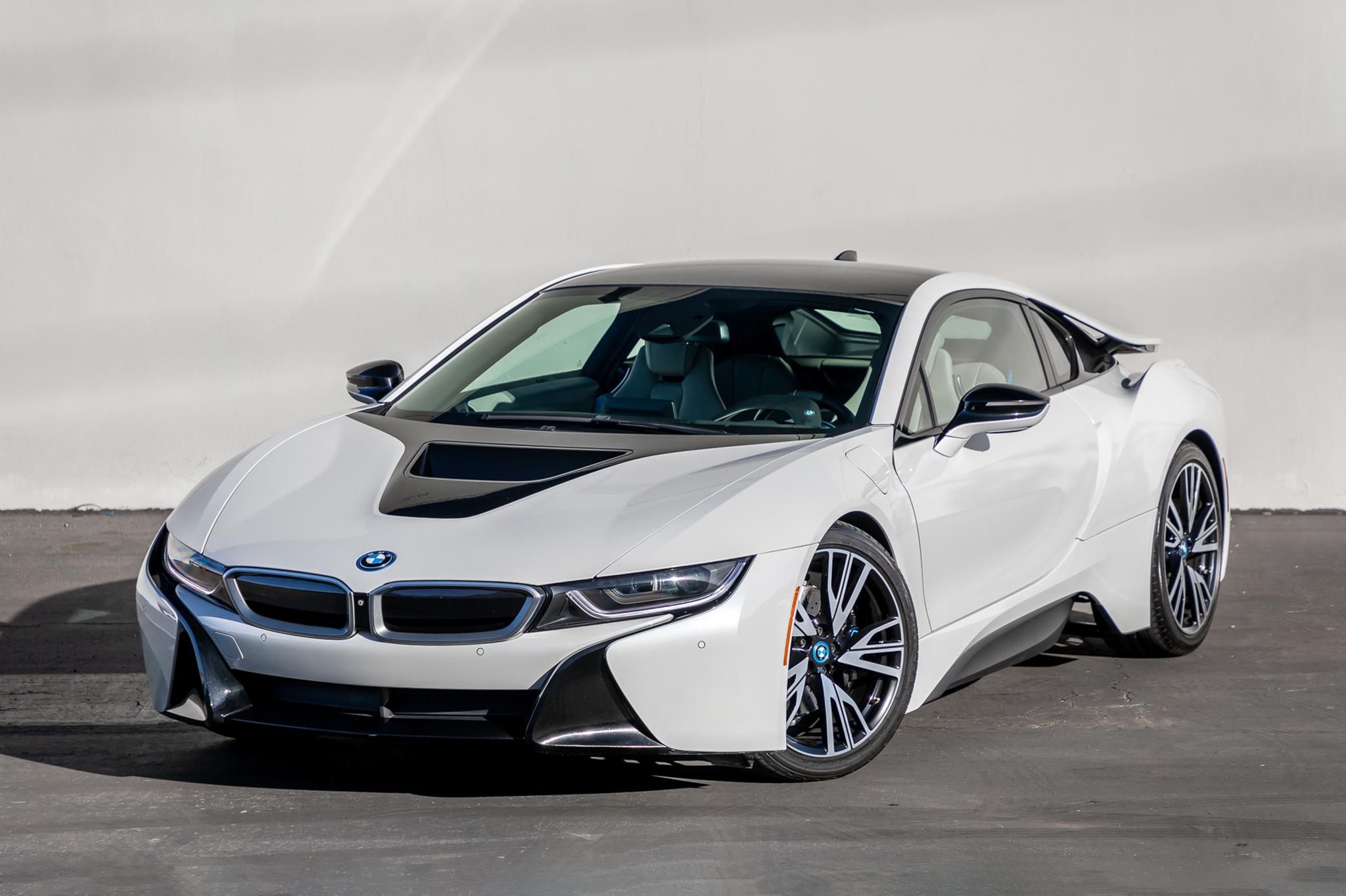 2015 BMW i8 