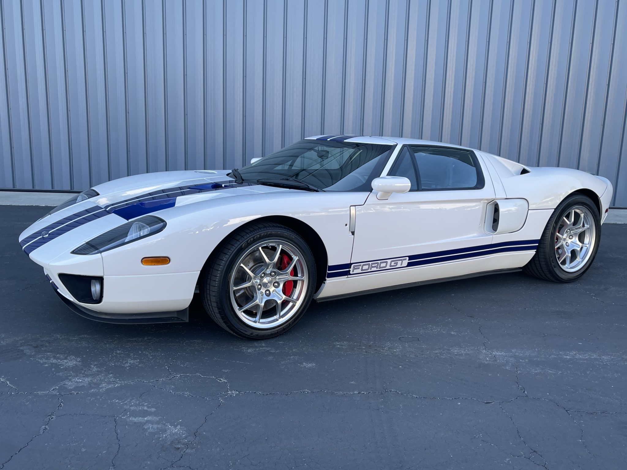 2005 Ford GT 1st Generation 