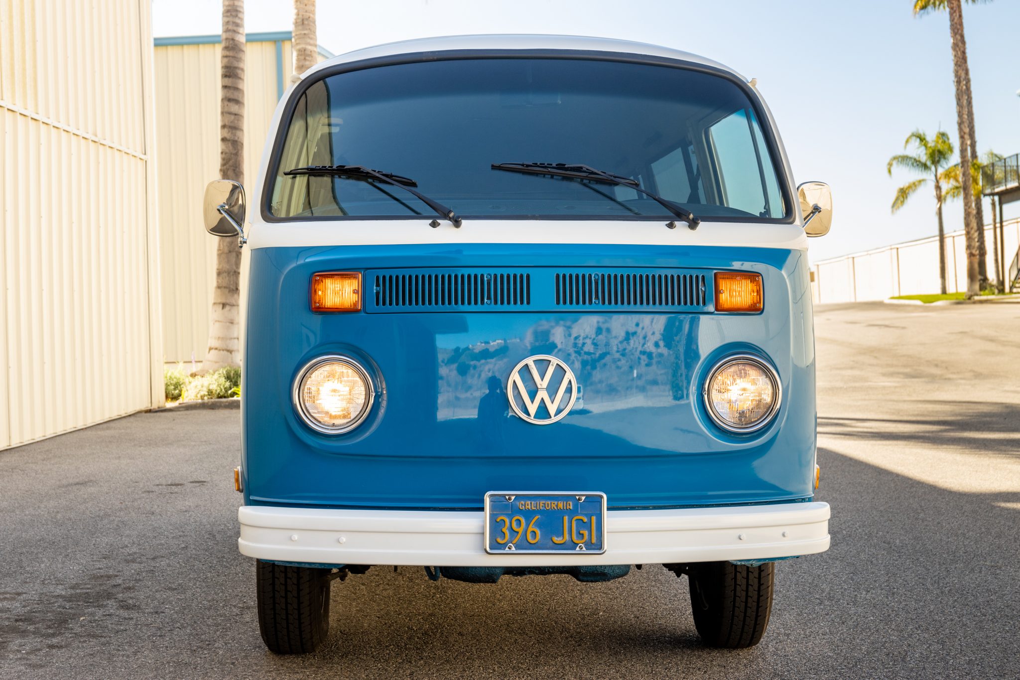 1973 Volkswagen Bay-Window Bus 