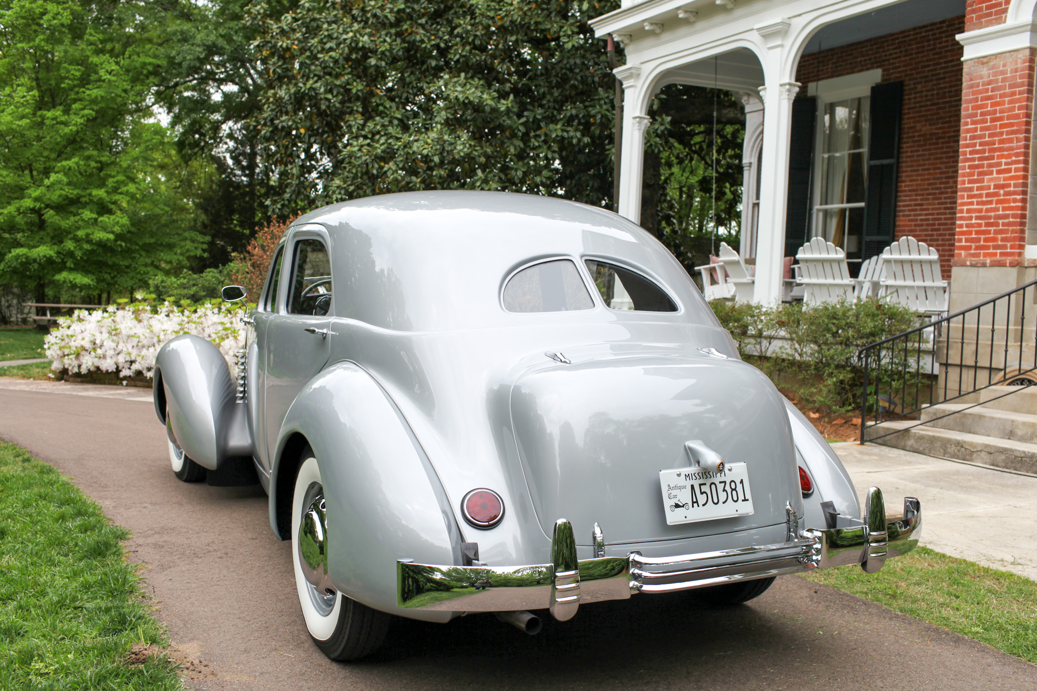 1937 Cord 810/812 