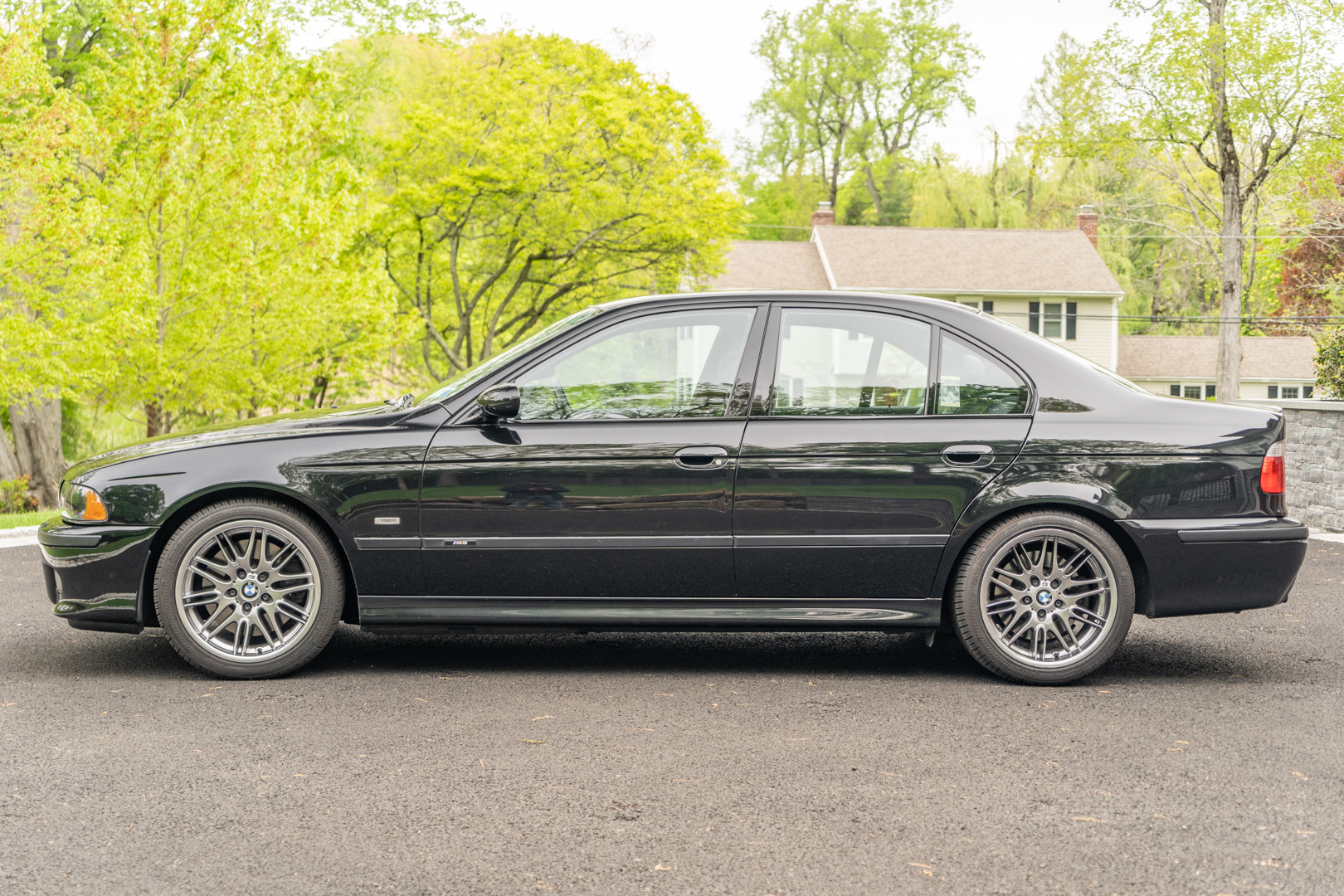 2002 BMW E39 M5 
