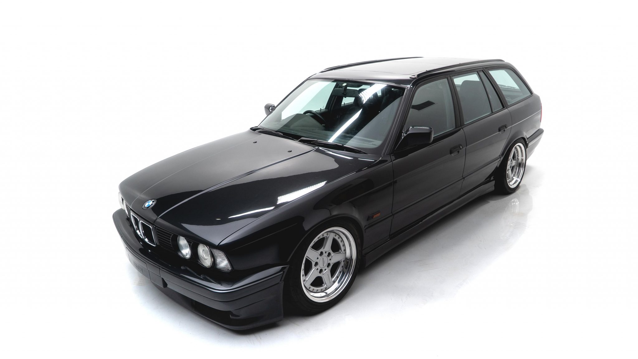 1992 BMW E34 5-Series 