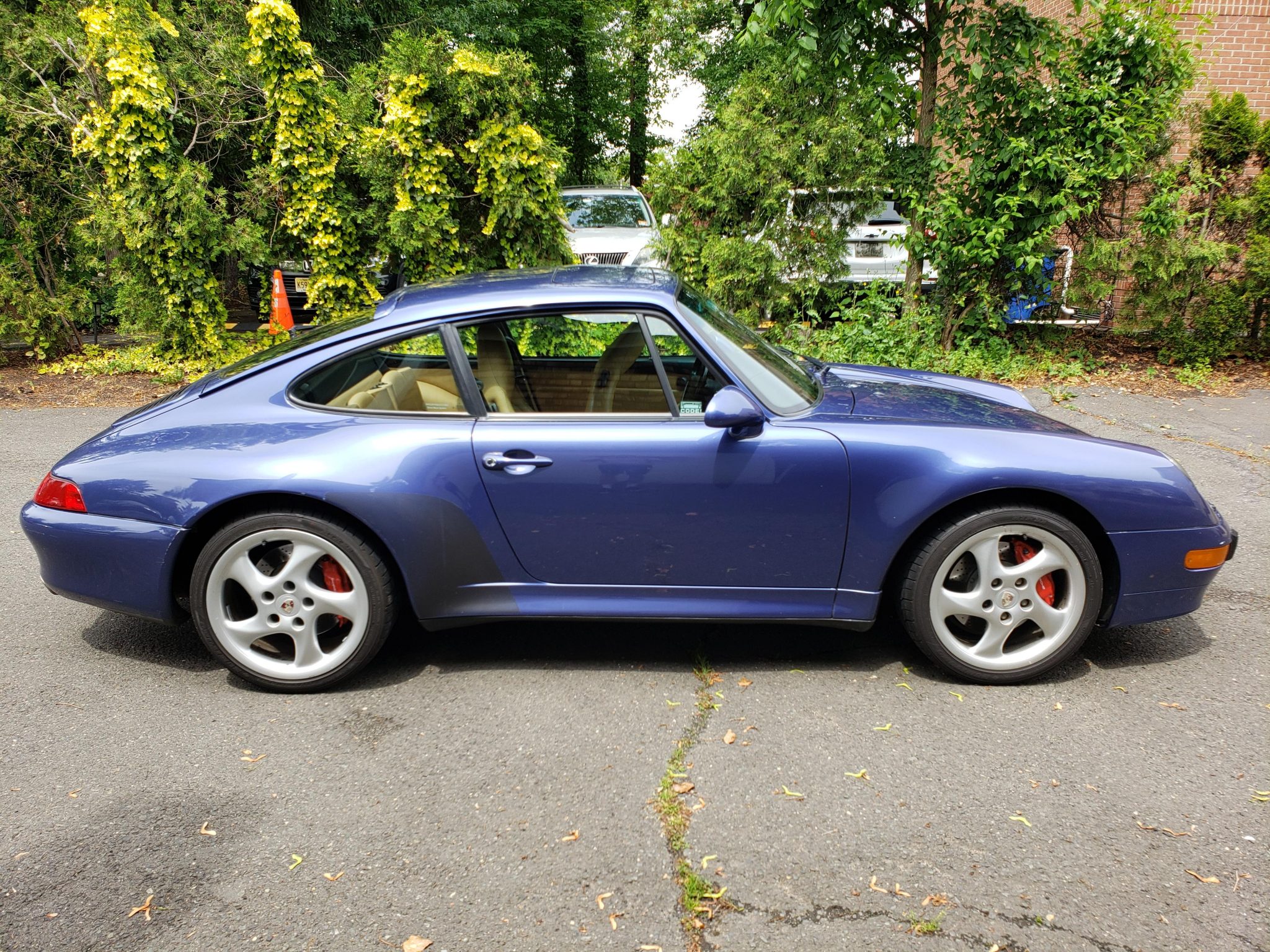 1997 Porsche 993 911 (Non-Turbo/GT2) 