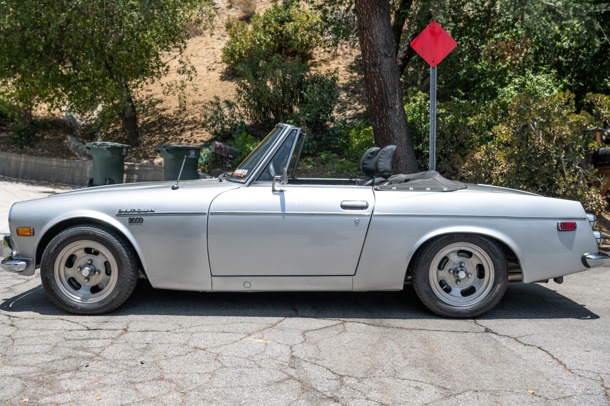 1970 Datsun Roadster 