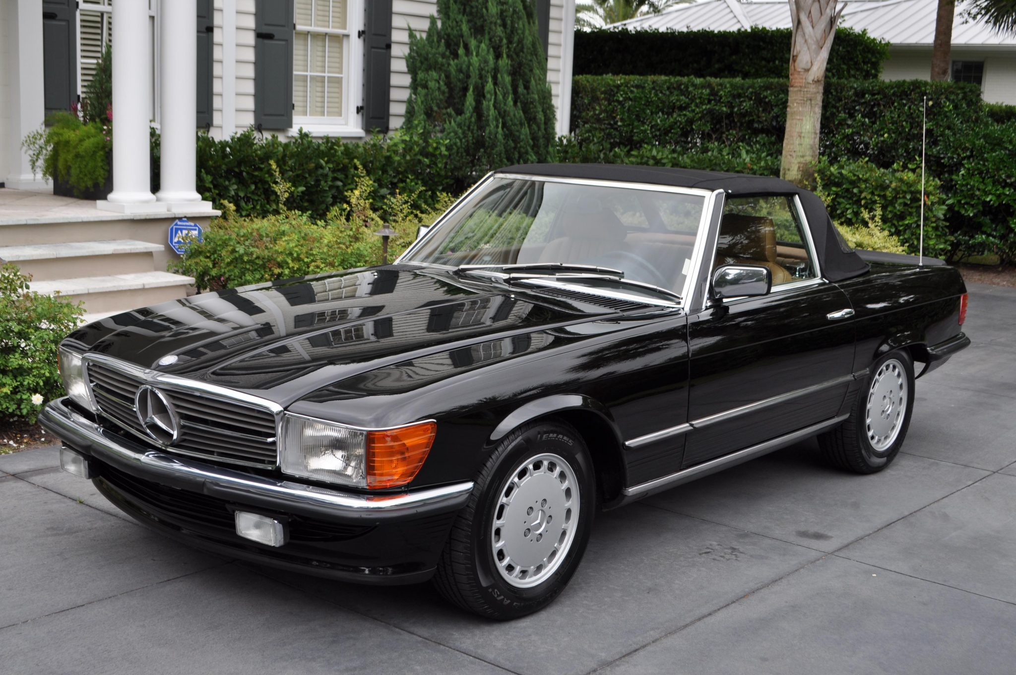 1985 Mercedes-Benz R107 SL 
