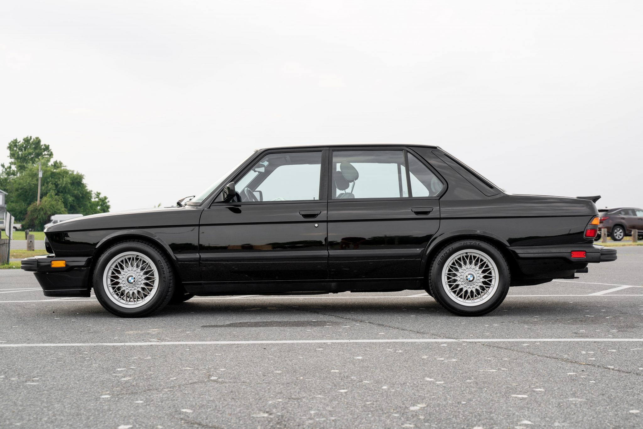1988 BMW E28 M5 