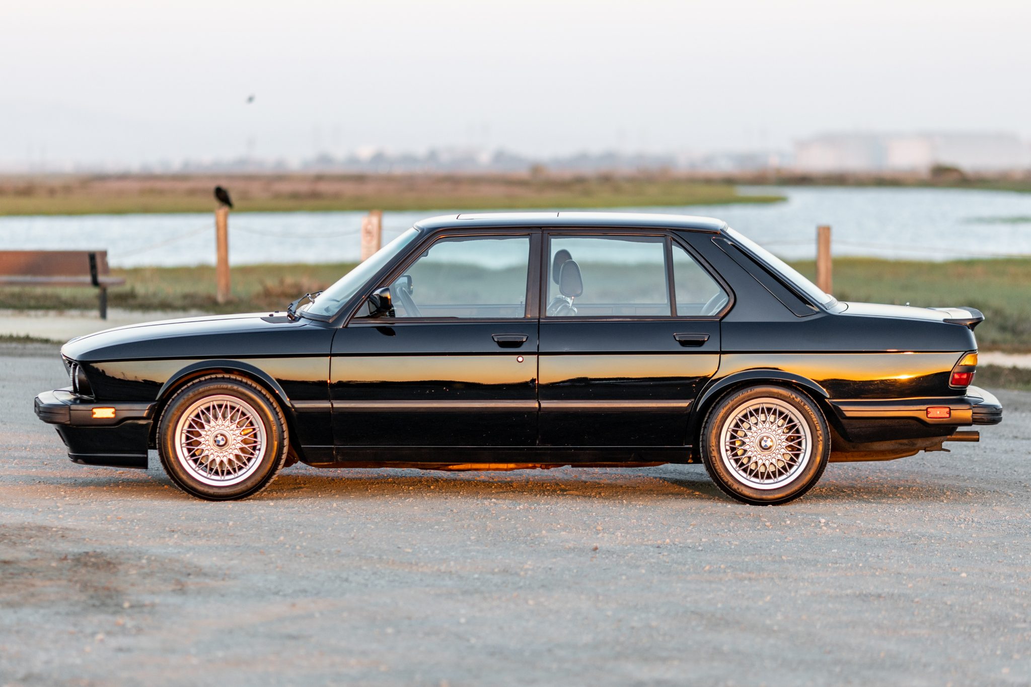 1988 BMW E28 M5 