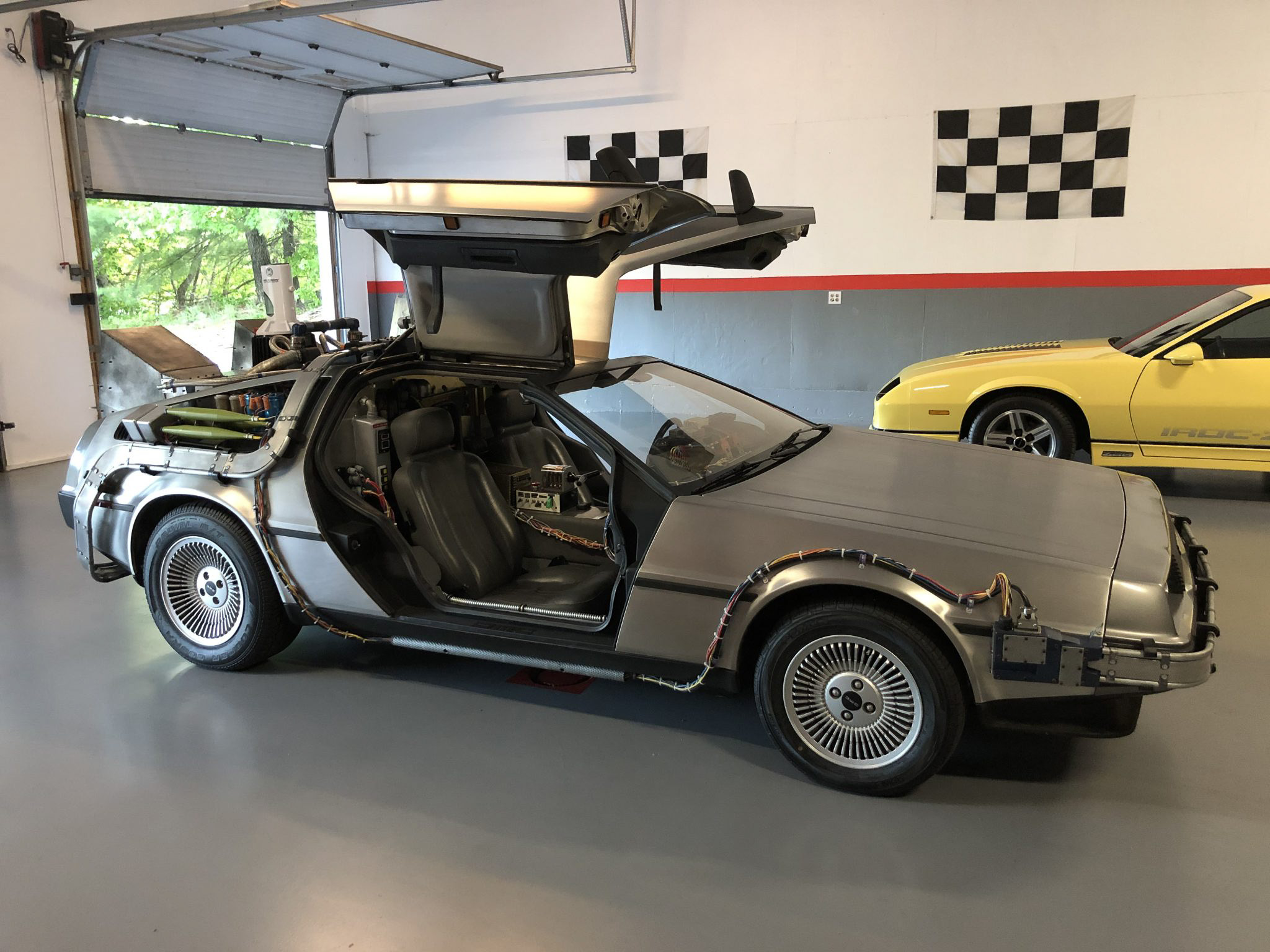 1981 DeLorean DMC-12 