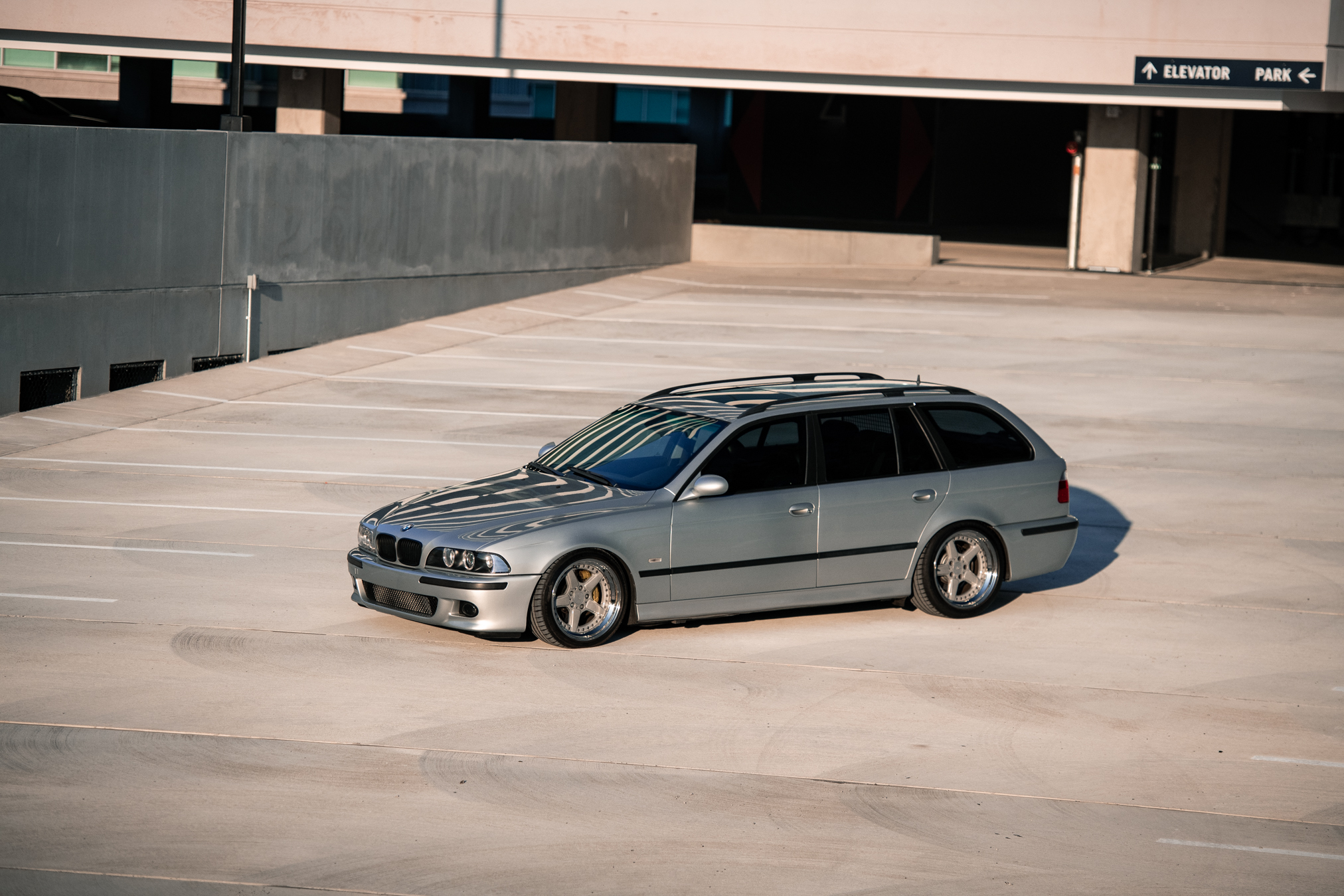2002 BMW E39 5-Series 