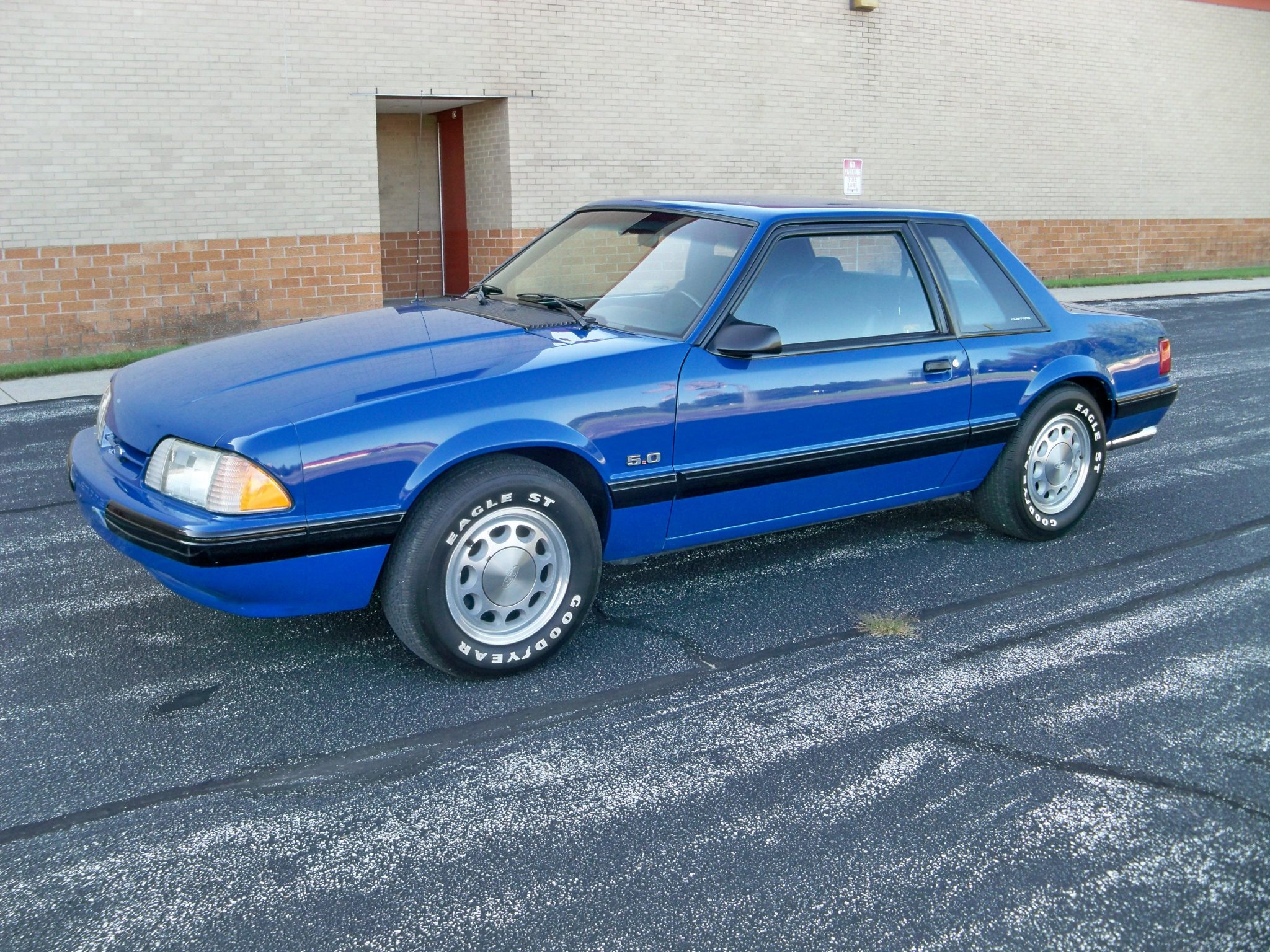 1992 Ford Fox-Body Mustang 