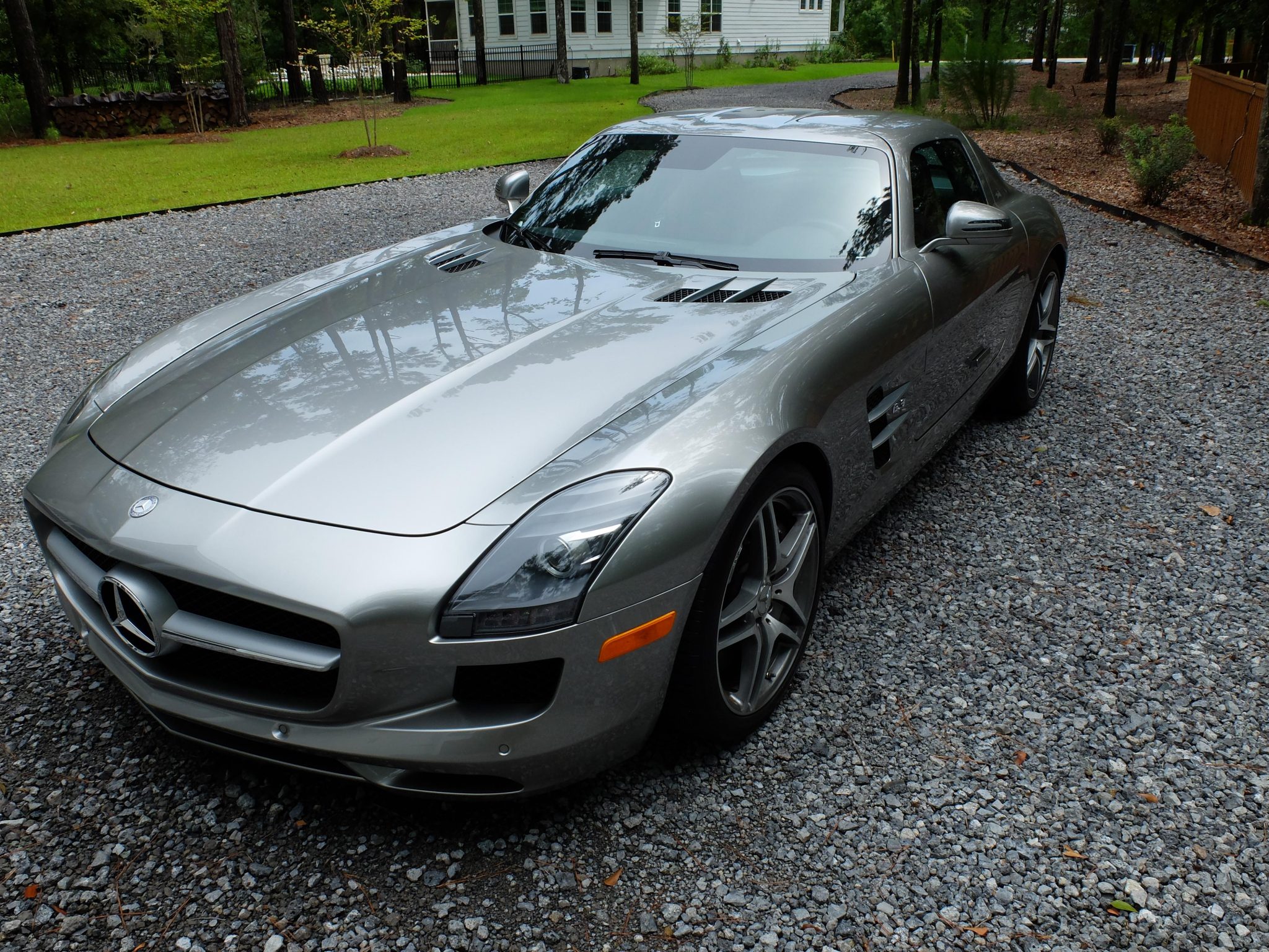 2011 Mercedes-Benz SLS AMG 