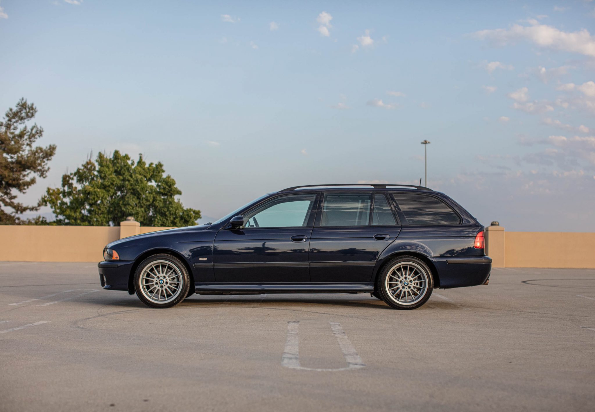 2001 BMW E39 5-Series 