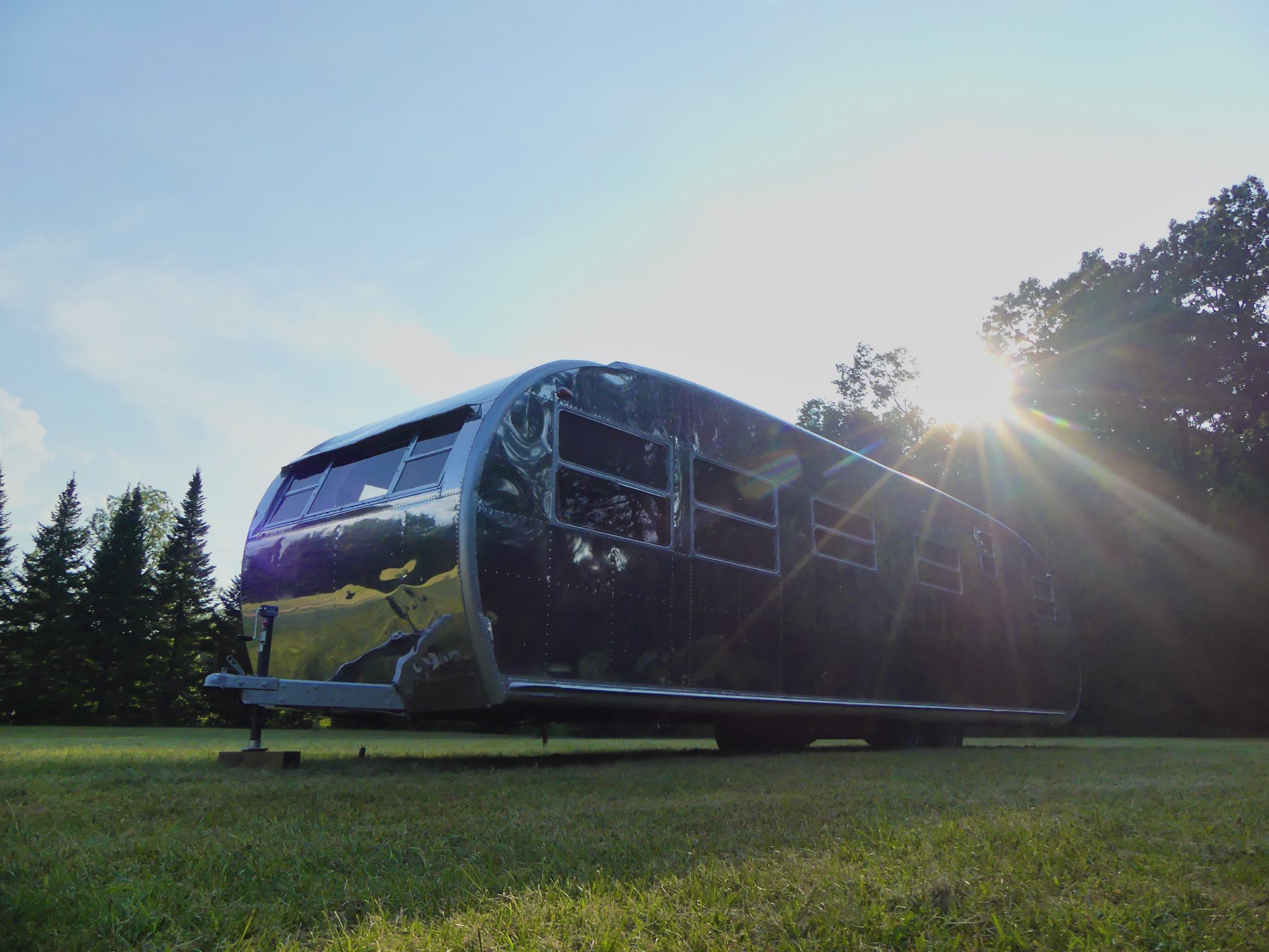 1953 Parts and Automobilia – Trailers 