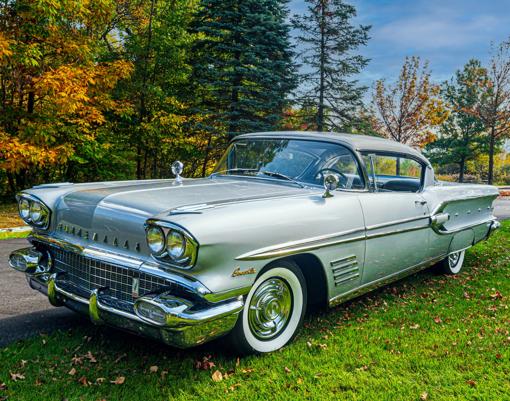 1958 Pontiac Bonneville 